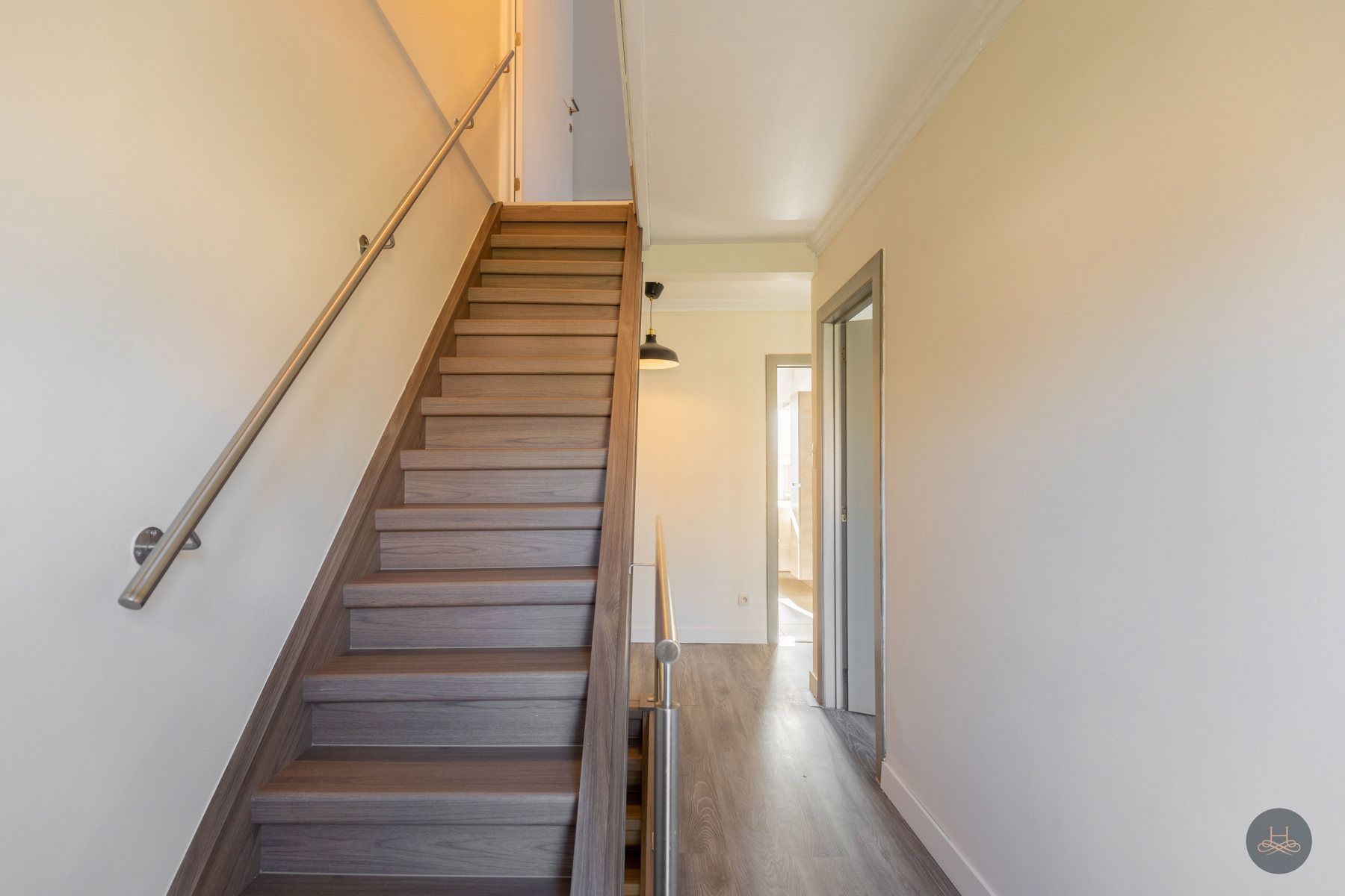 Gerenoveerde woning met 3 slaapkamers foto 13