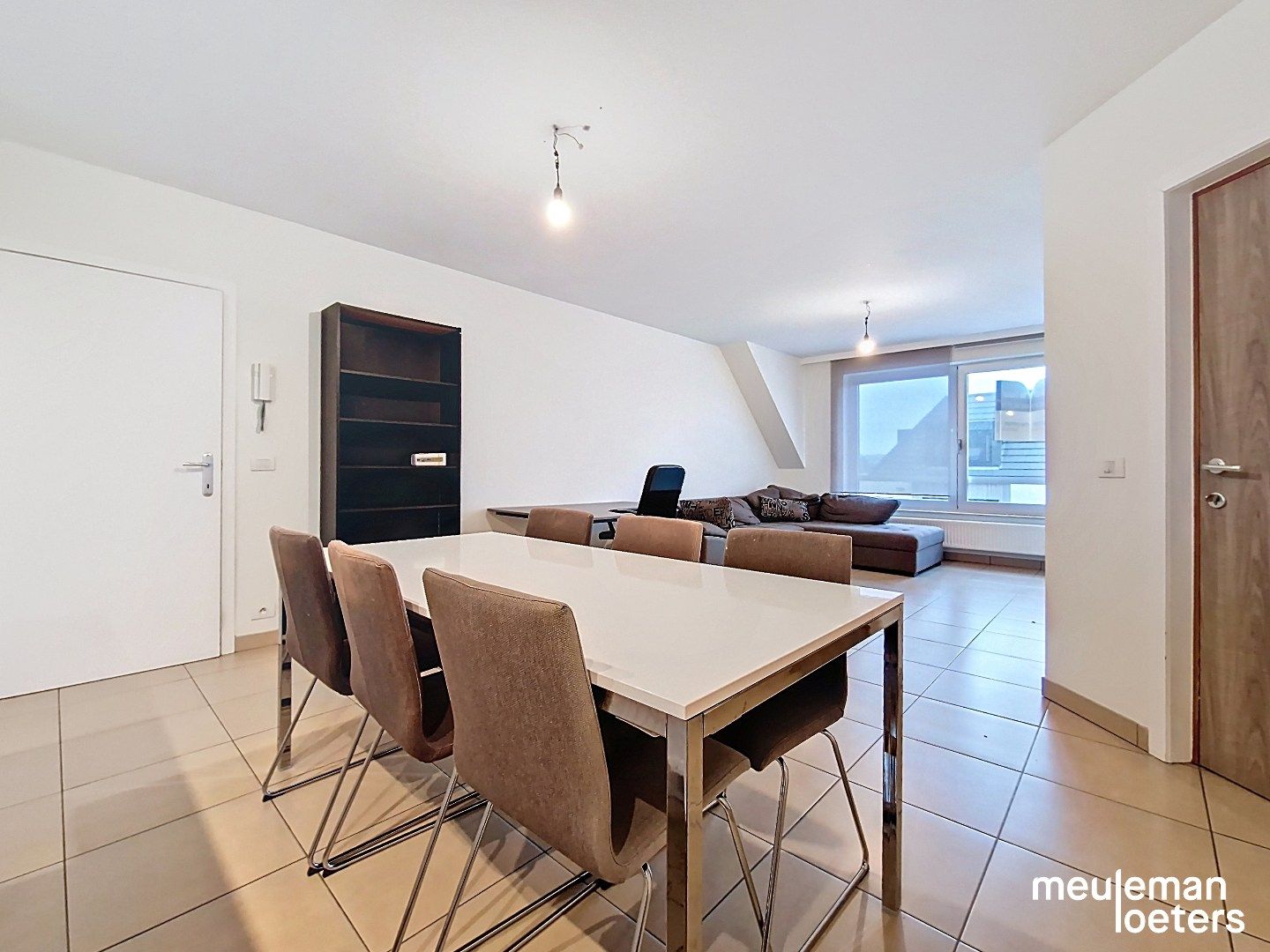 Ruim en instapklaar appartement met 2 slaapkamers foto 6