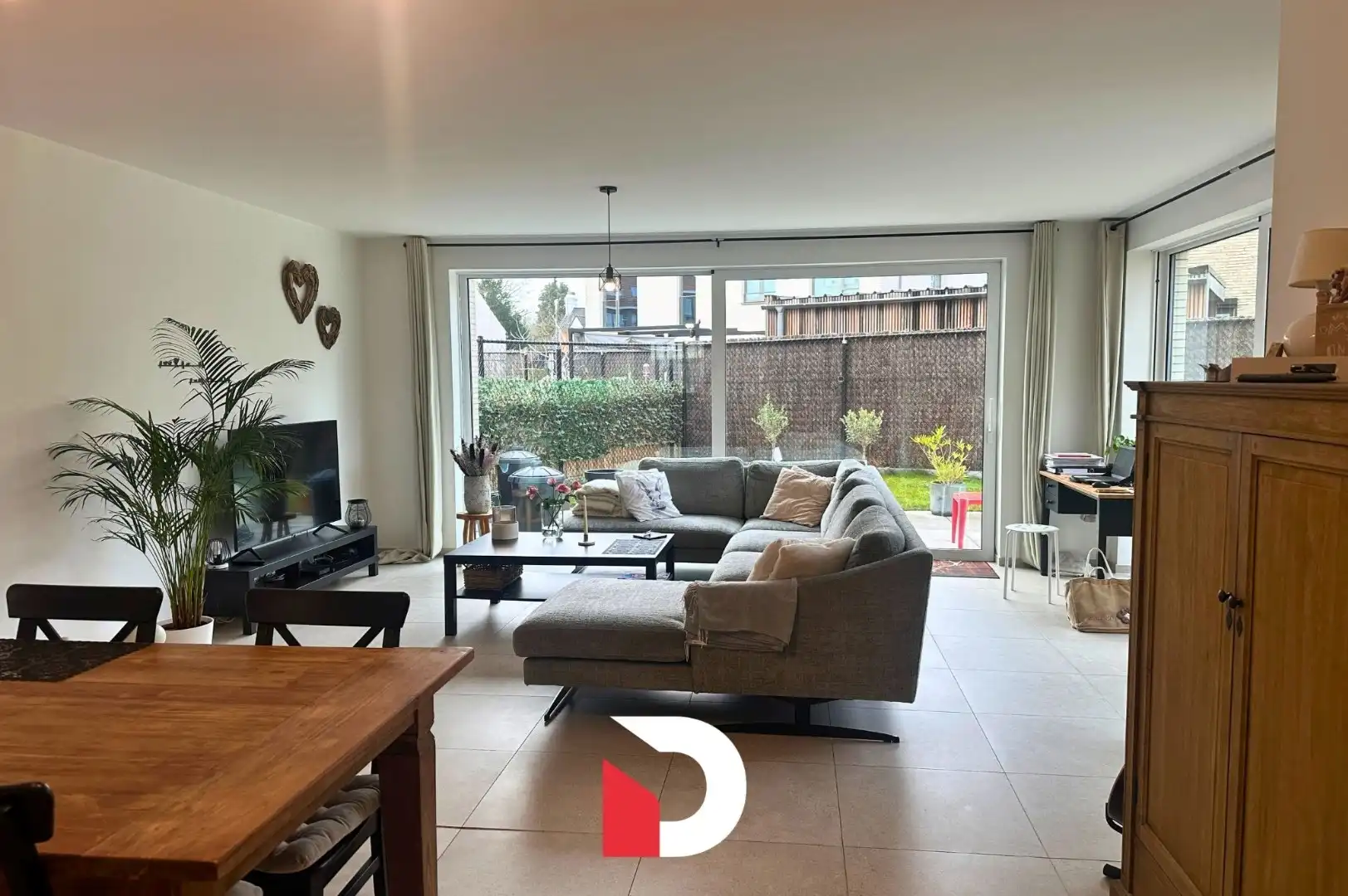 Afgewerkte recente woning (2022) met 3 slaapkamers en garage foto 4