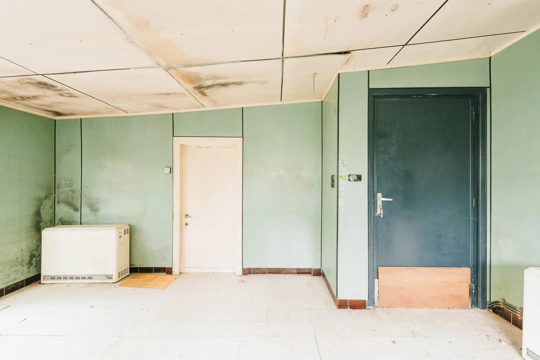 Gezellige, te renoveren open woning in een rustige straat foto 13