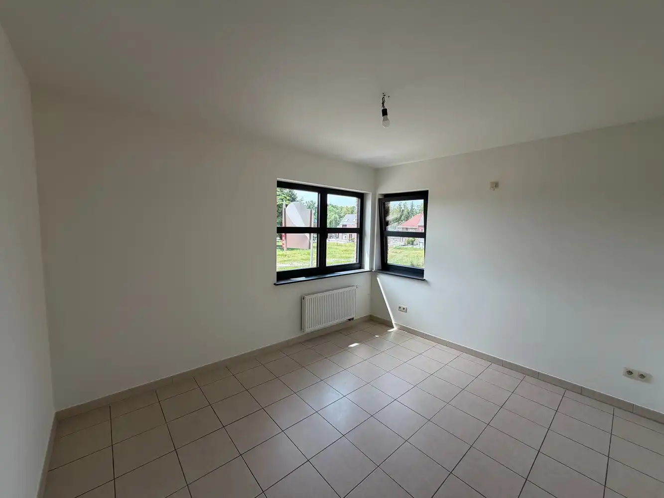 Instapklaar appartement met ruim terras op wandelafstand van centrum Zonhoven foto 6
