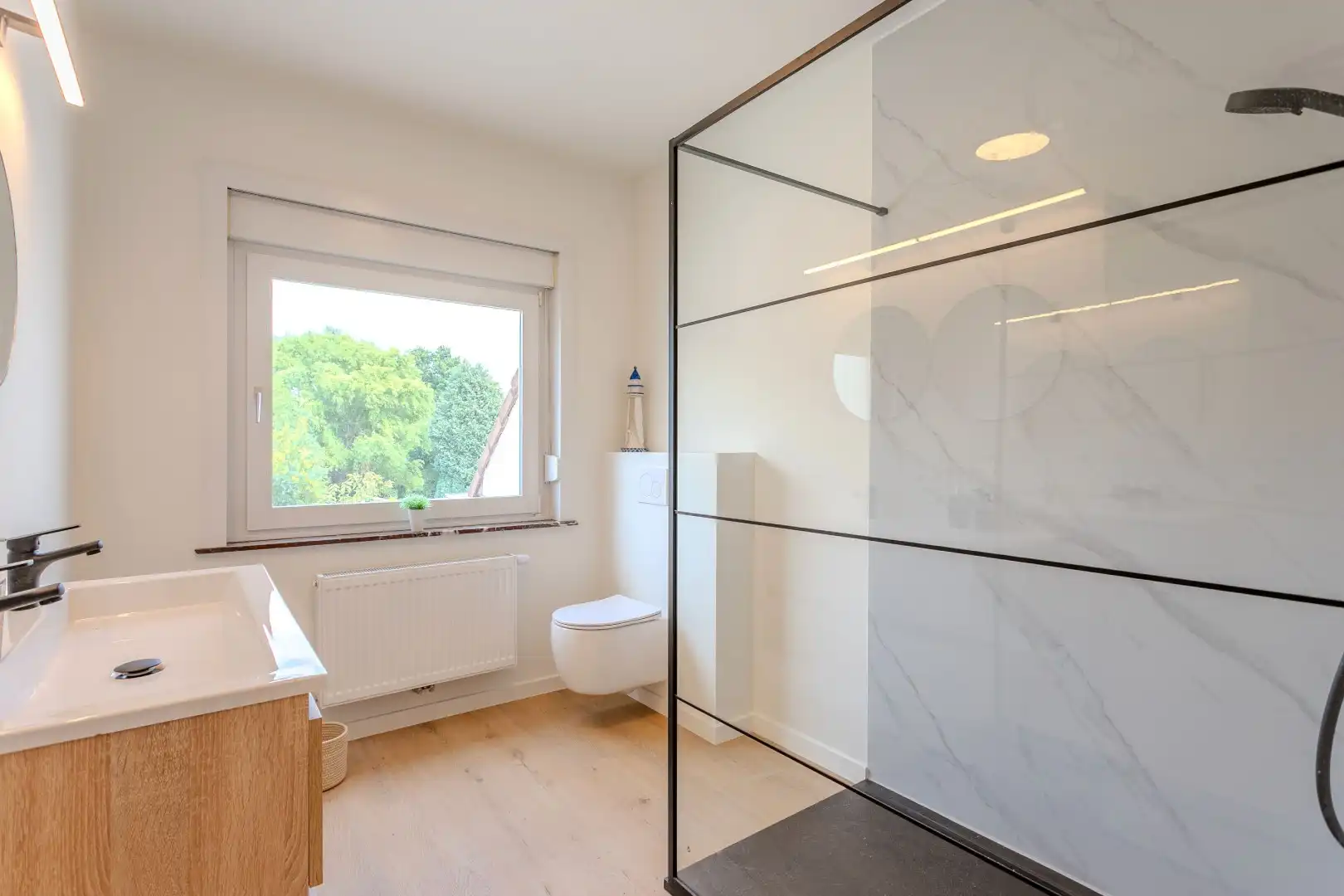 Gerenoveerde woning (EPC B) met 3 slpks (5 mogelijk) garage en tuin in een rustige straat te Lembeek foto 21