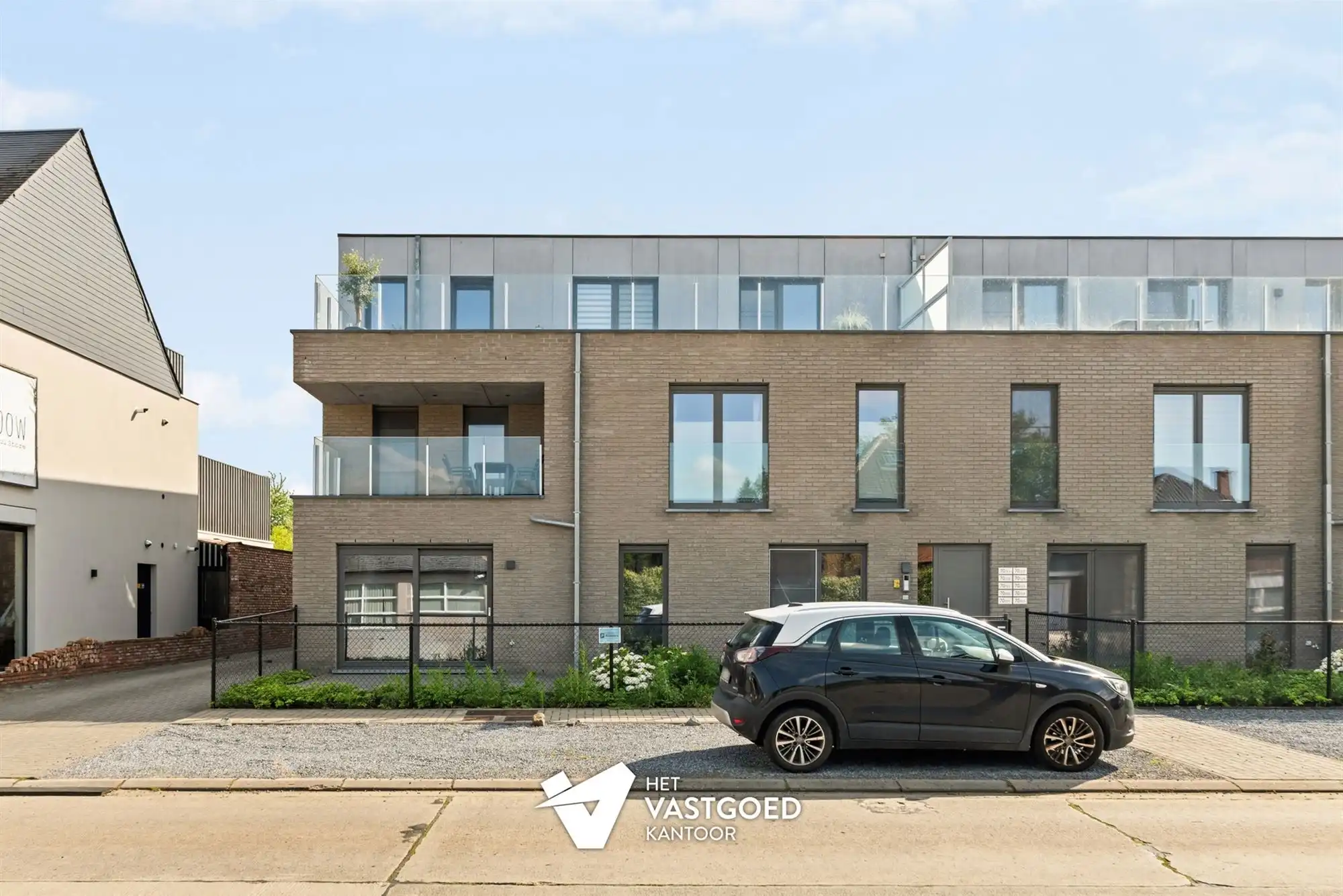 RECENT APPARTEMENT (87M²) MET 2 SLAAPKAMERS, TERRAS, GARAGE MET APARTE BERGING EN CARPORT TE HULSHOUT foto 31