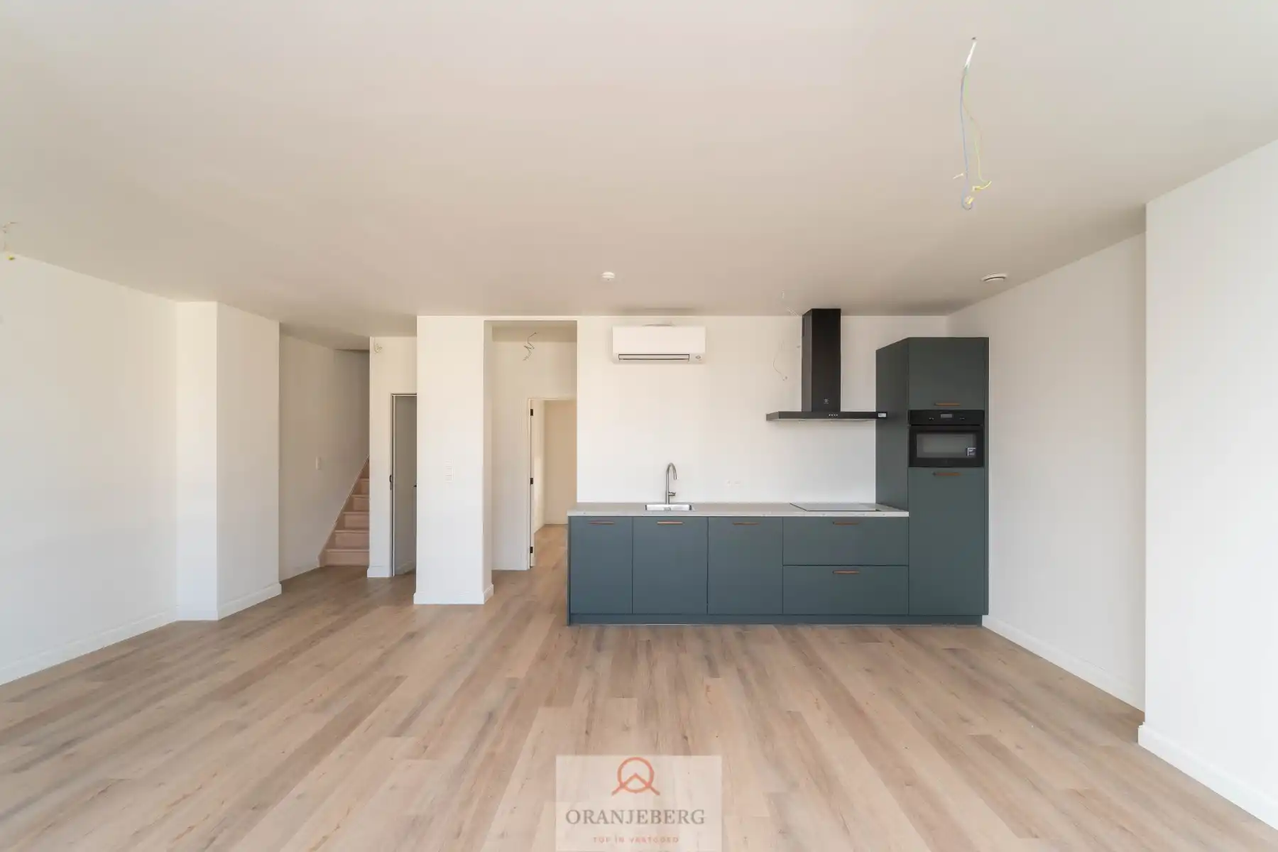 Modern 3 Slpk-appartement te Kramersplein (127 m²) foto {{pictureIndex}}