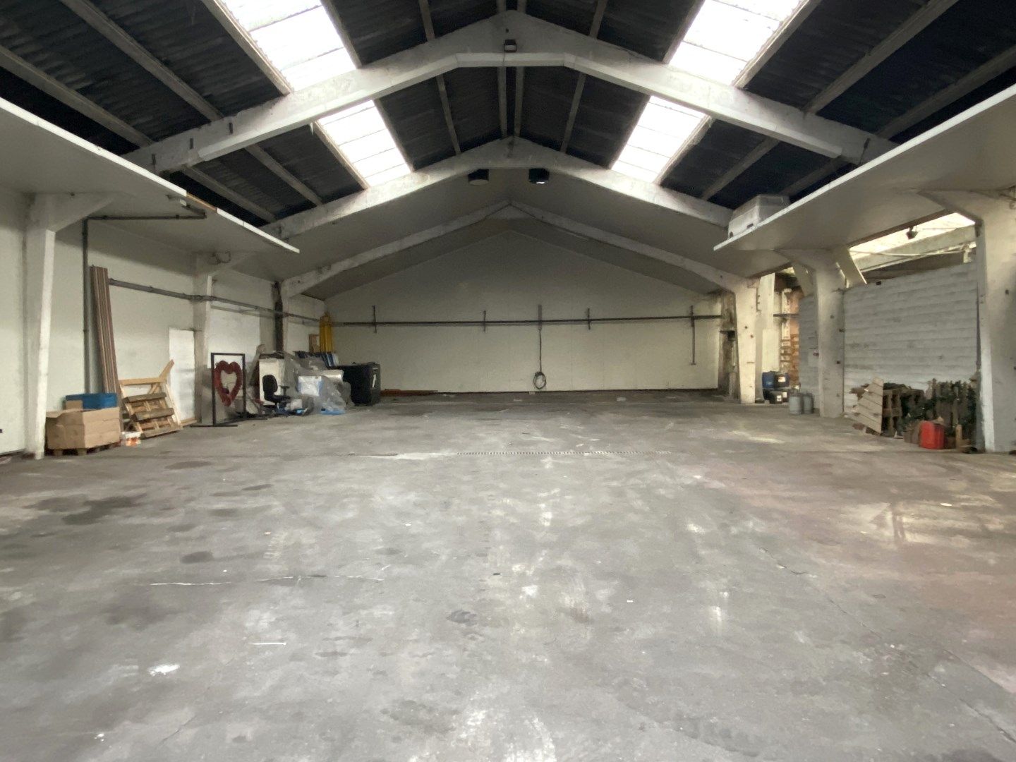 ATELIER MET BUREEL IN HARTJE PITTEM - IDEAAL VOOR DETAILHANDEL! foto 6