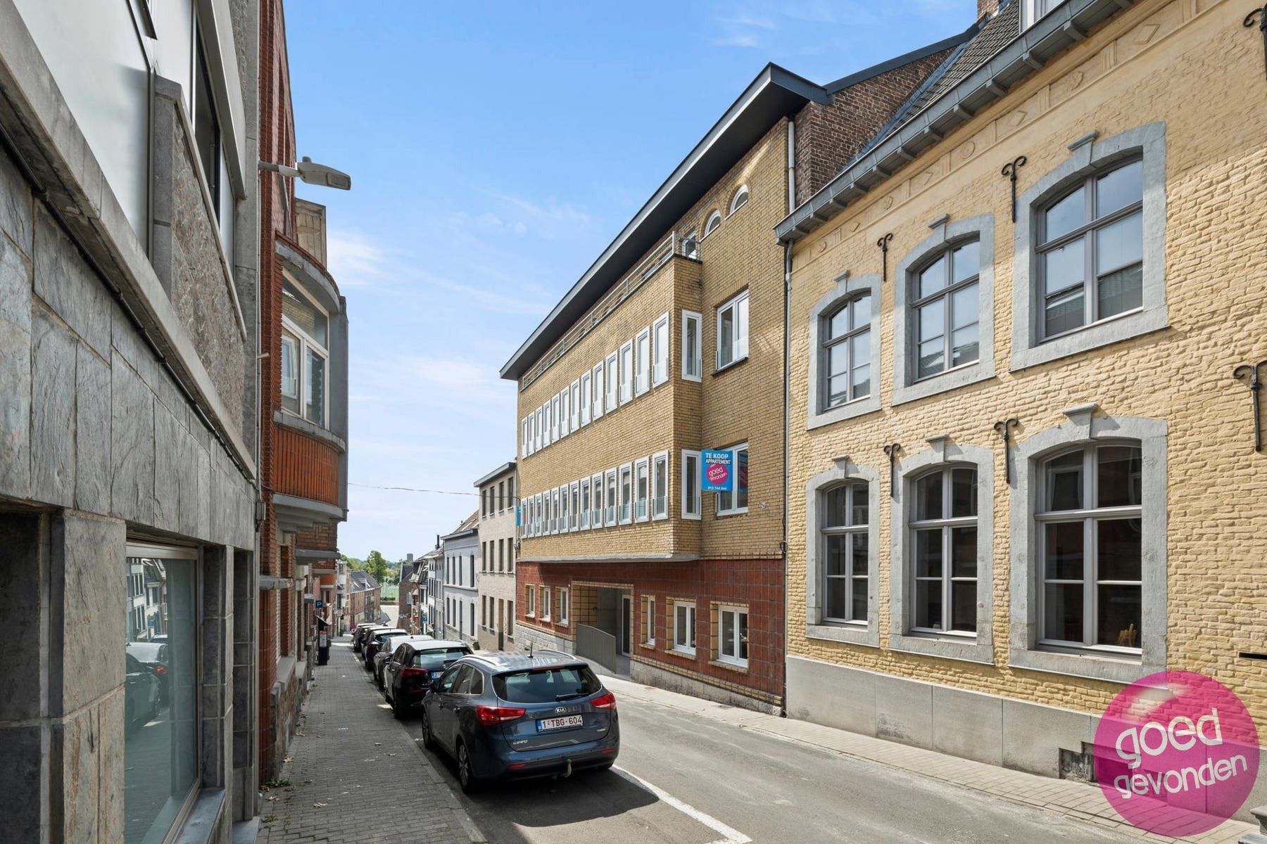 NIEUW APP - 1of2 SLK - TERRAS - KELDER - CENTRUM - GEEN BTW foto 23