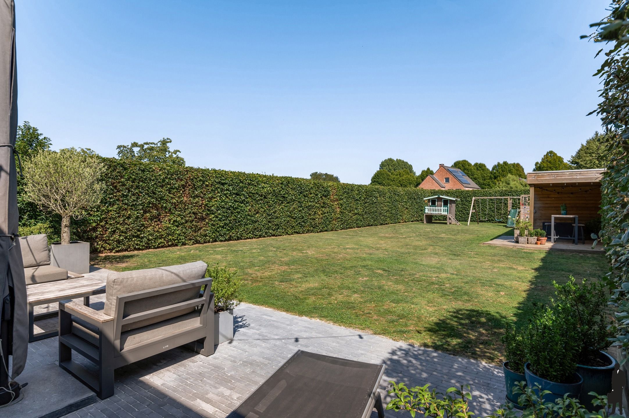 Prachtige energiezuinige woning met 4 slpks, 2 badks en tuin foto 13