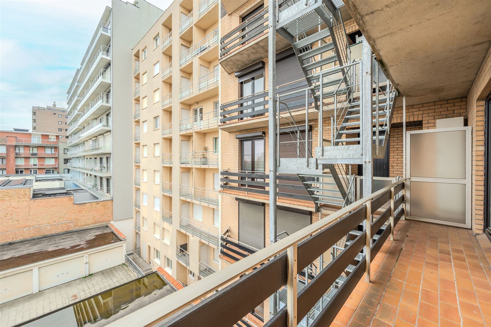 verzorgd appartement met lateraal zeezicht in residentie Falcon foto 19