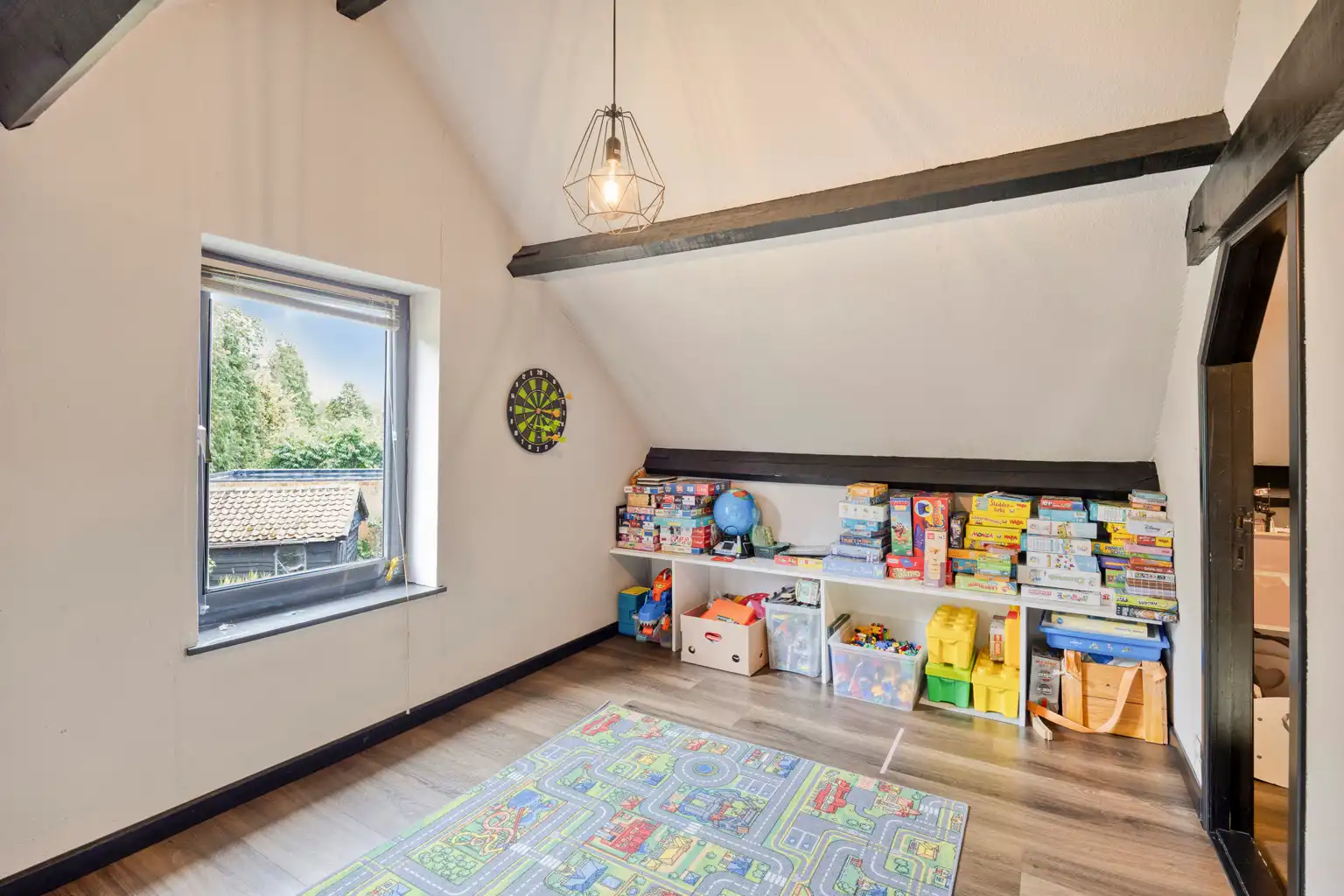 Ruime laagbouwwoning op 1806m² met omheinde tuin foto 23