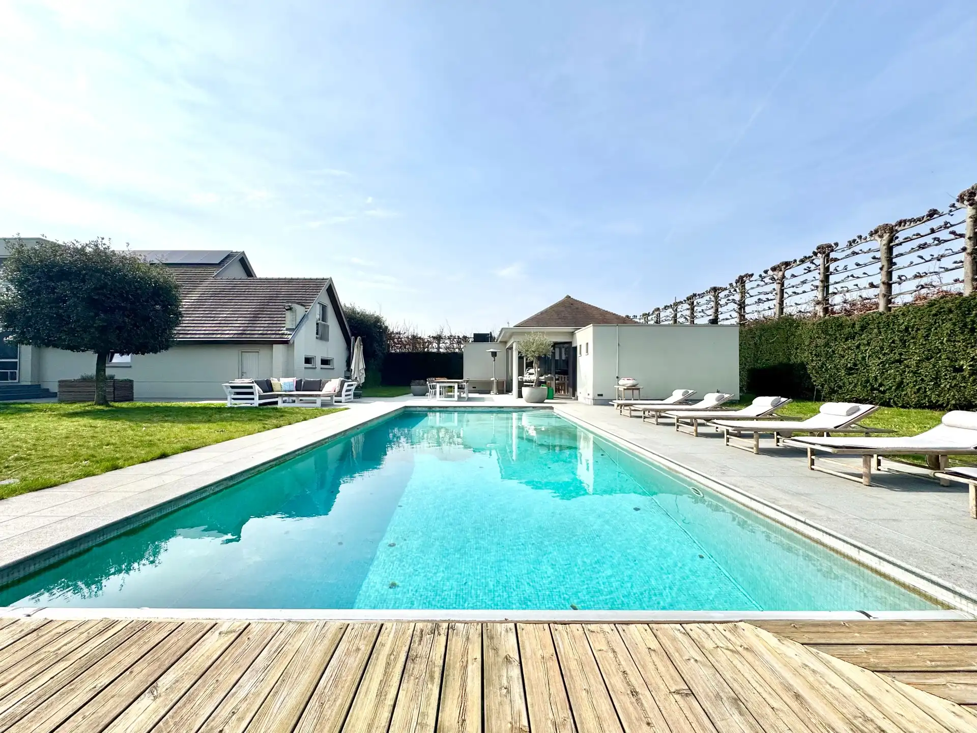 RUIME TIJDLOZE VILLA | 2.800 M² foto 56