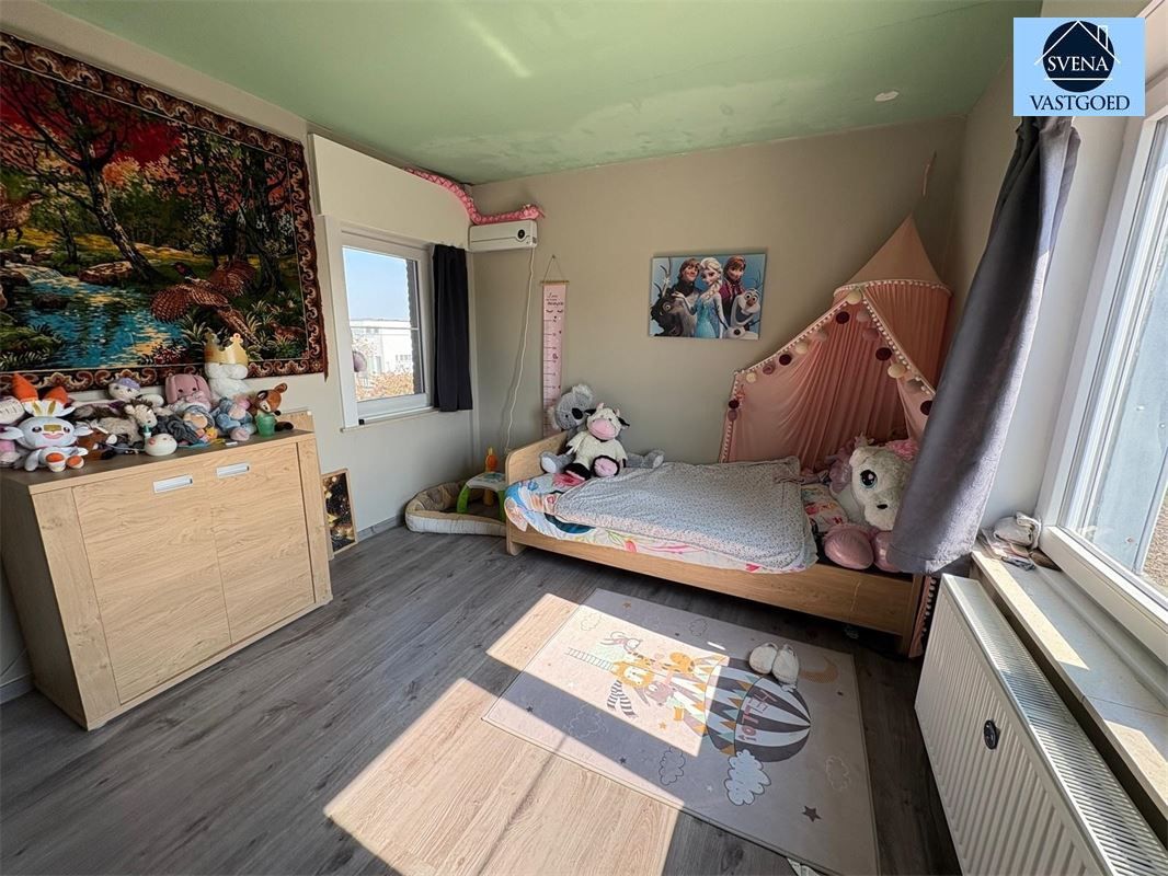 LEUKE HOB MET 3 SLAAPKAMERS, GARAGE EN TUIN foto 9