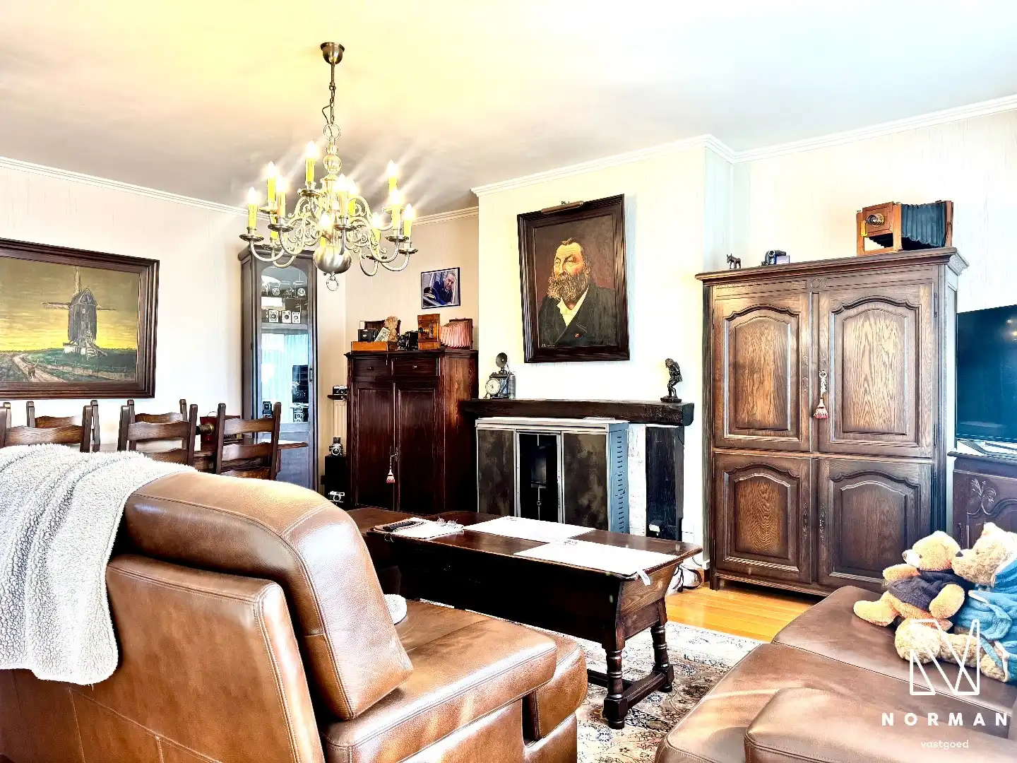 Instapklaar 2slk appt, met terras, autostaanplaats, blanco gekeurde elektriciteit en epc B foto 2