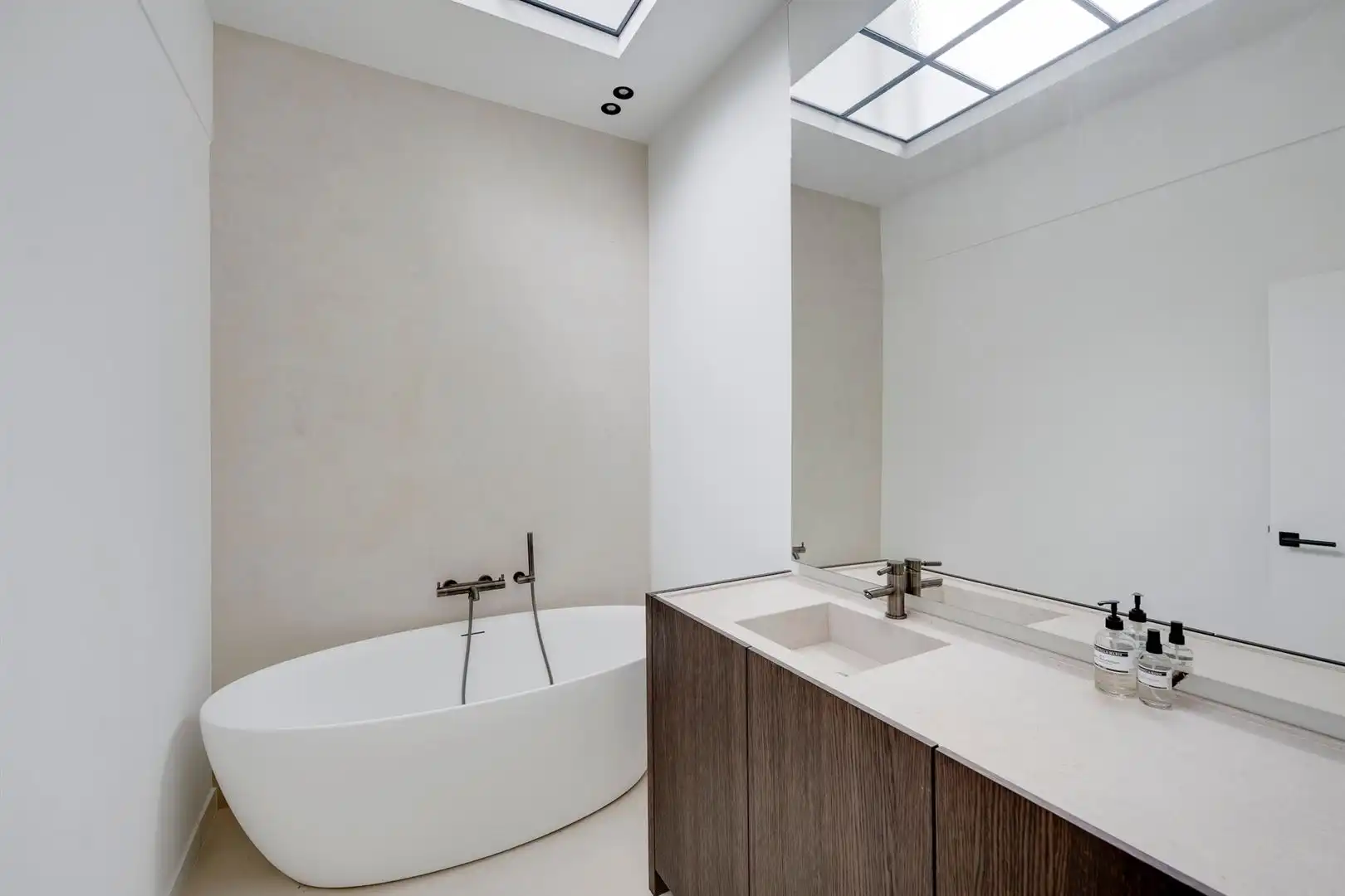 Riante en unieke loft aan het begeerde Eilandje foto 18