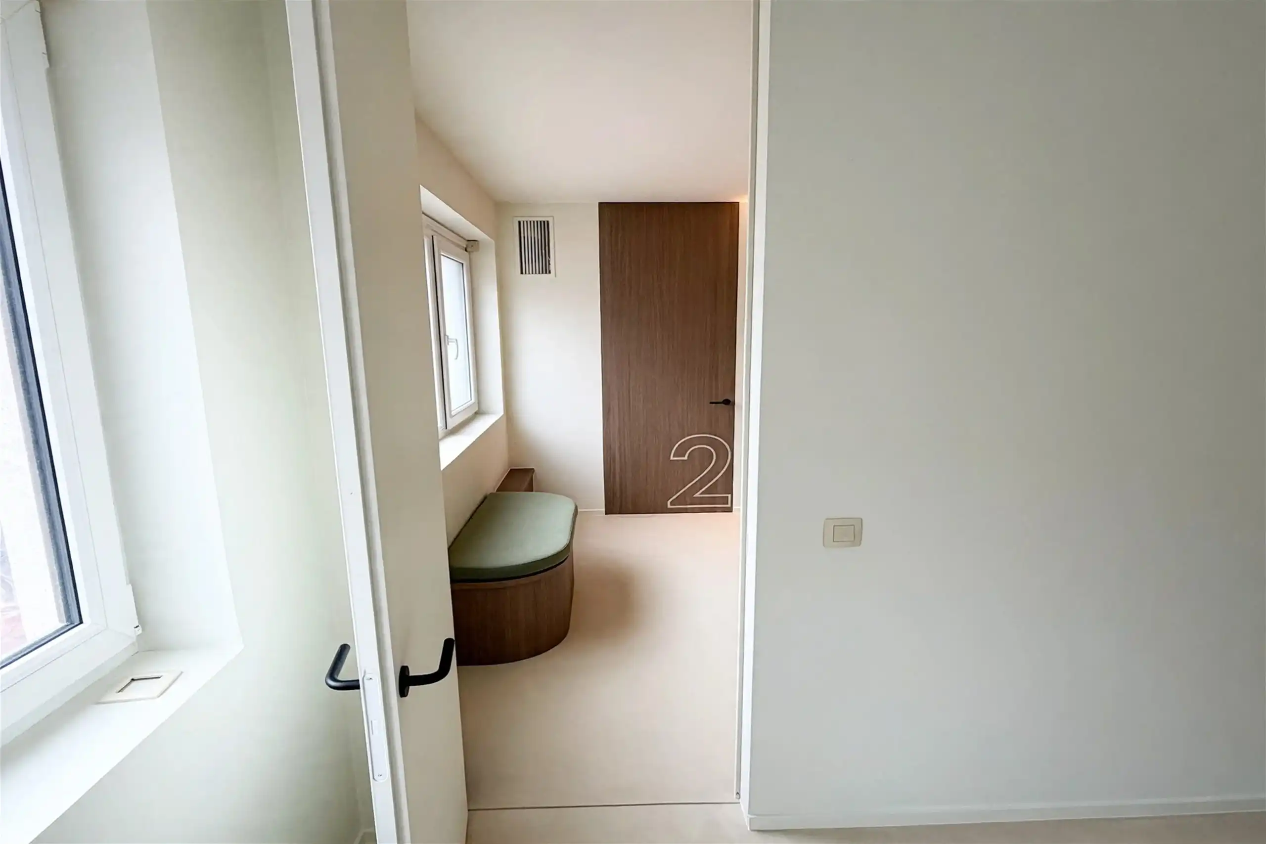 Praktijk- of kantoorruimte Kortrijk – flexibel & all-in foto 6