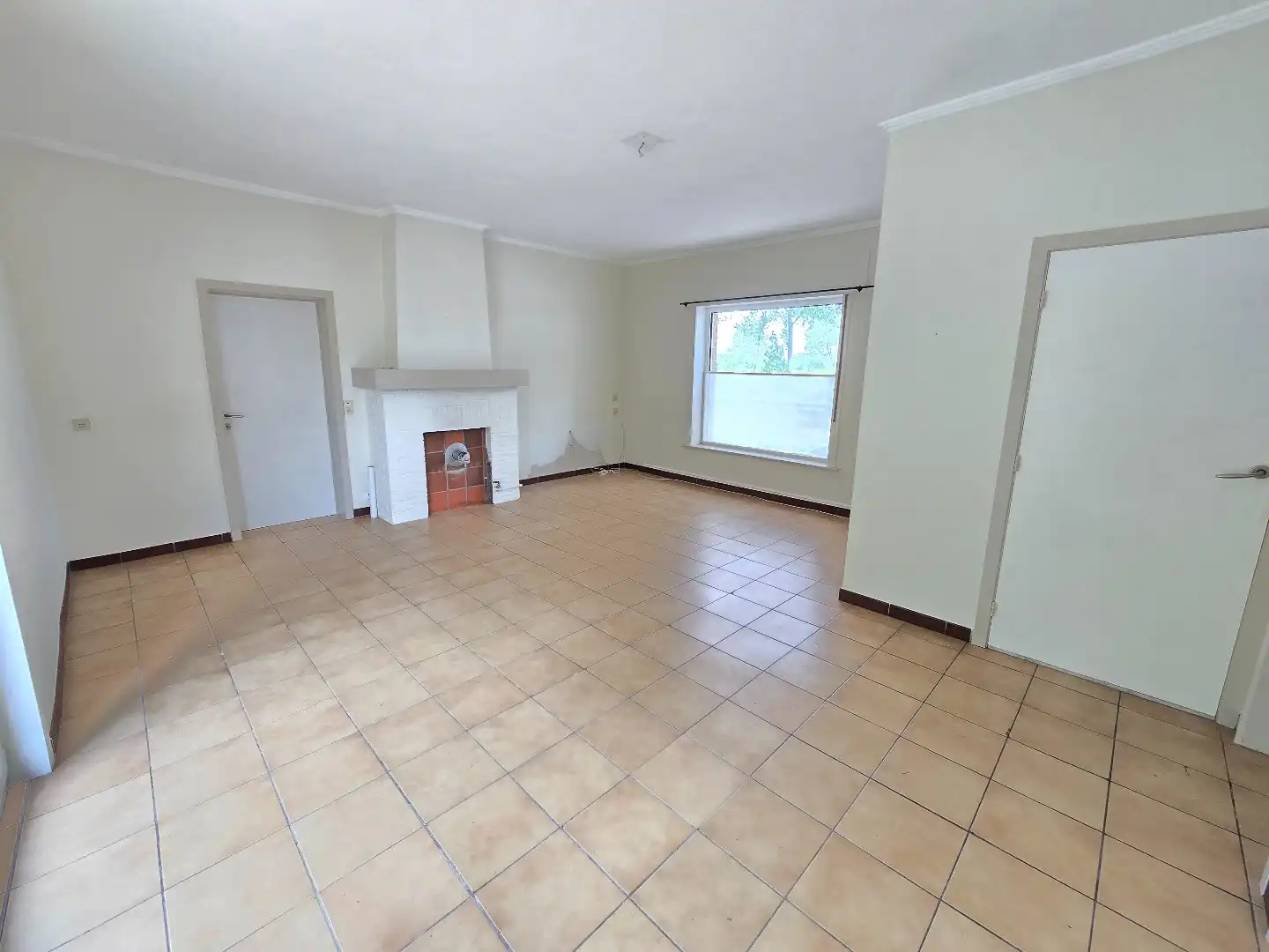 Te renoveren woning met 4 slpk's + loods te Wulpen foto 4