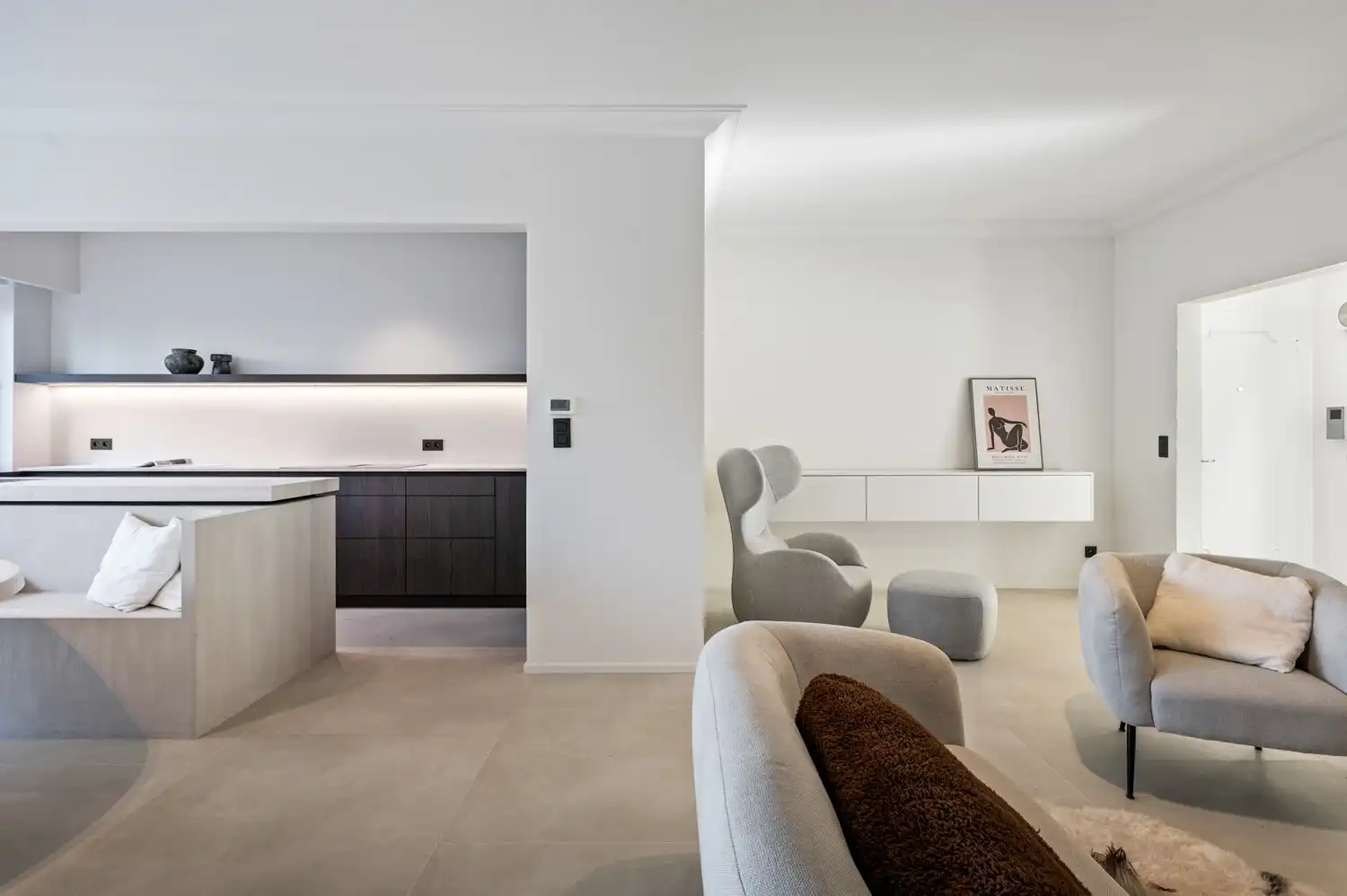 Luxueus gerenoveerd 3-slaapkamer appartement op toplocatie in Lier foto 4