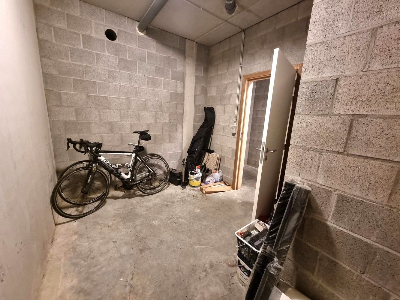 Ruim dakappartement van 95m² met zonnig, groot terras, kelderberging en parkeerplaats ondergronds. foto 16