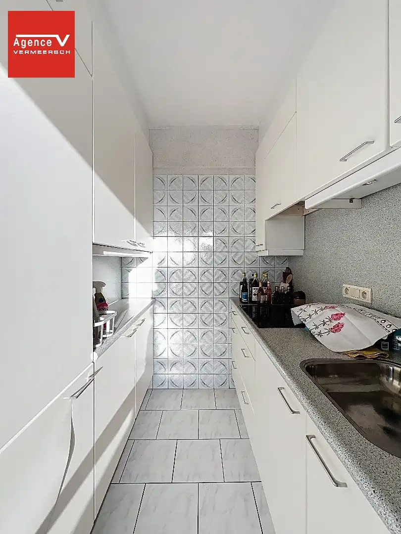 2-slaapkamerappartement met panoramisch zicht op stad én zee VERKOCHT NA EERSTE BEZOEKDAG! foto 10