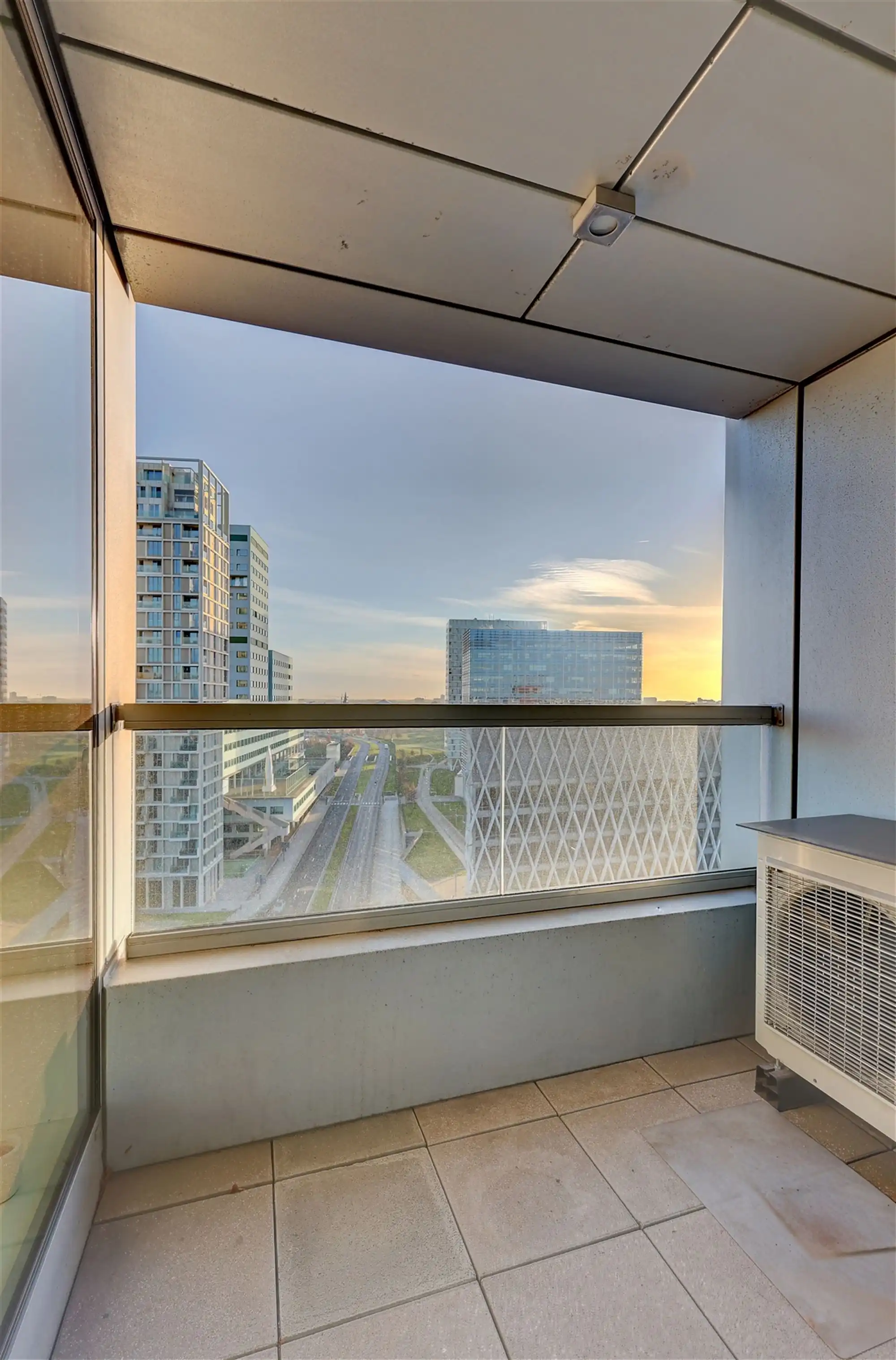 Instapklaar appartement met 2 slpks met terras in centrum Antwerpen foto 4