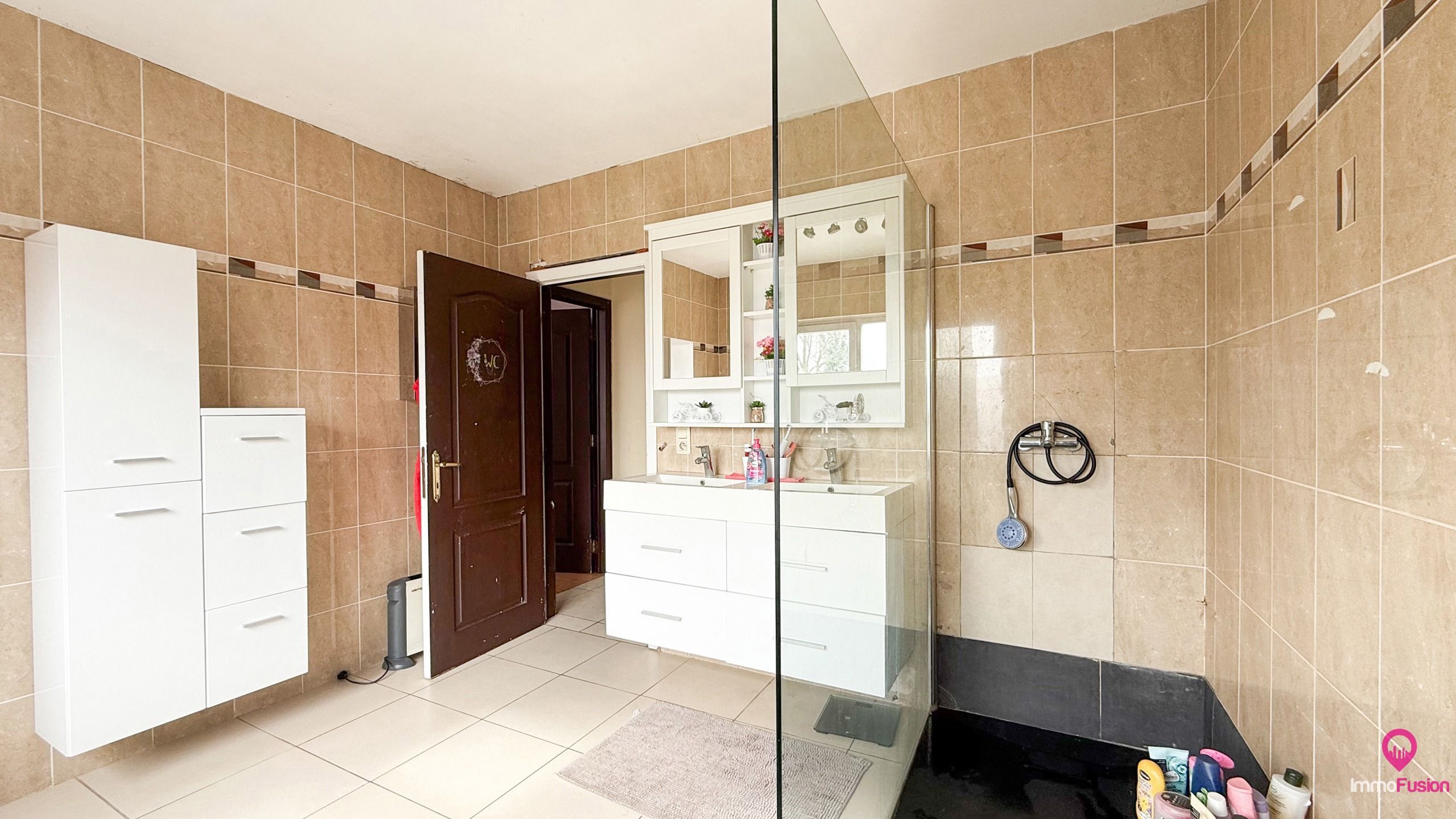 Ruime gezinswoning met 3 slpks, grote tuin en goede EPC! foto 18