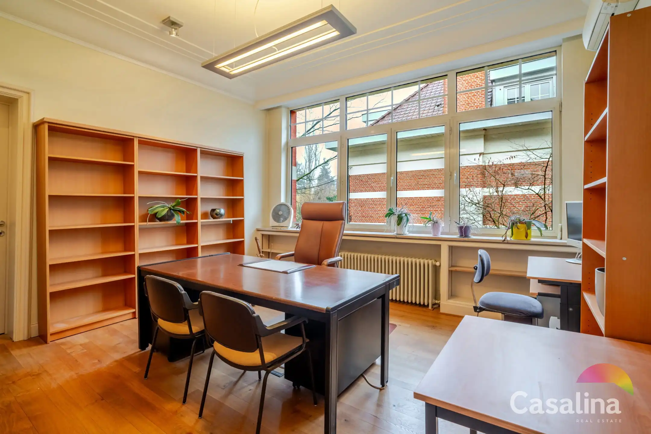 Kantoorgebouw met appartement & parkeerplaatsen  ±535m² foto 6