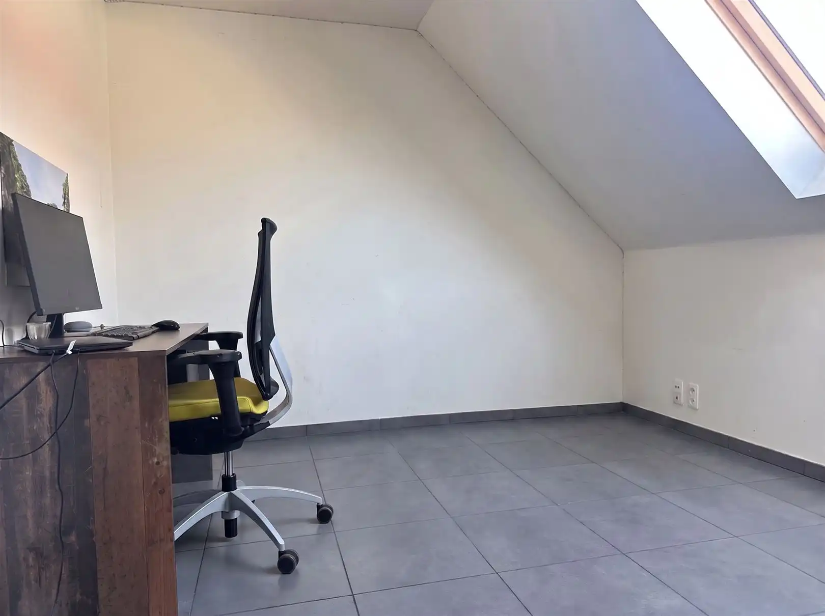 Duplex appartement TE HUUR in Leupegem foto 6