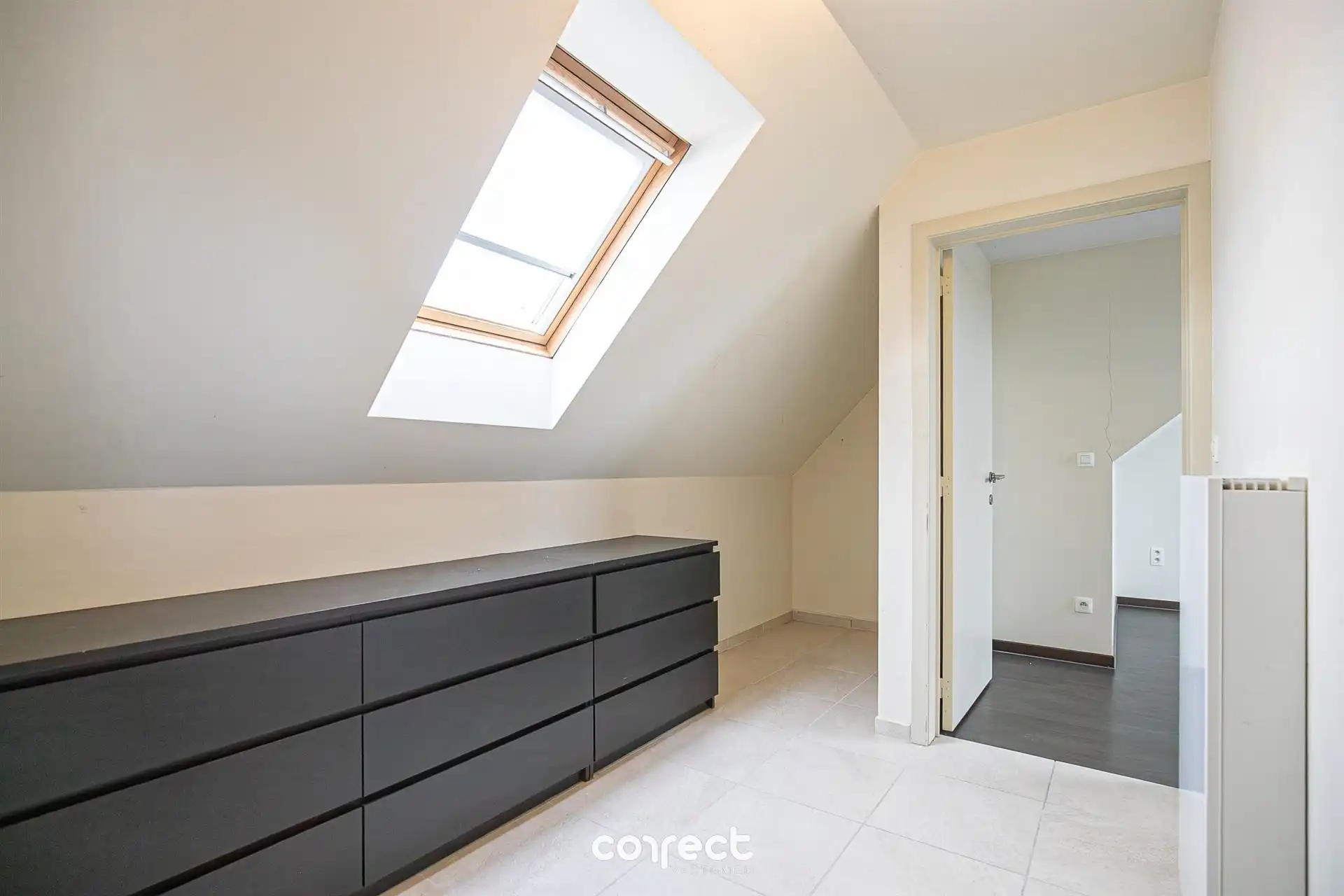 Instapklaar appartement met 3 slaapkamers en terras.  foto 5