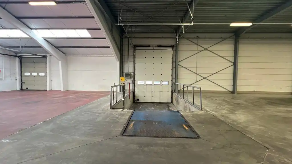 Bedrijfspand te koop – Industriezone Klein Frankrijk, Ronse foto 5