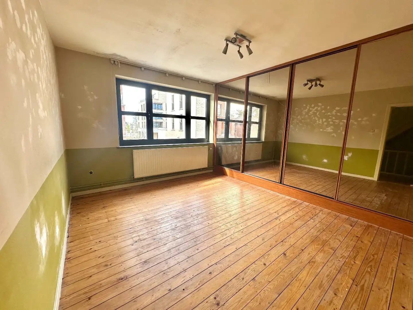 Ruime woning in het centrum van Zonhoven. foto 9
