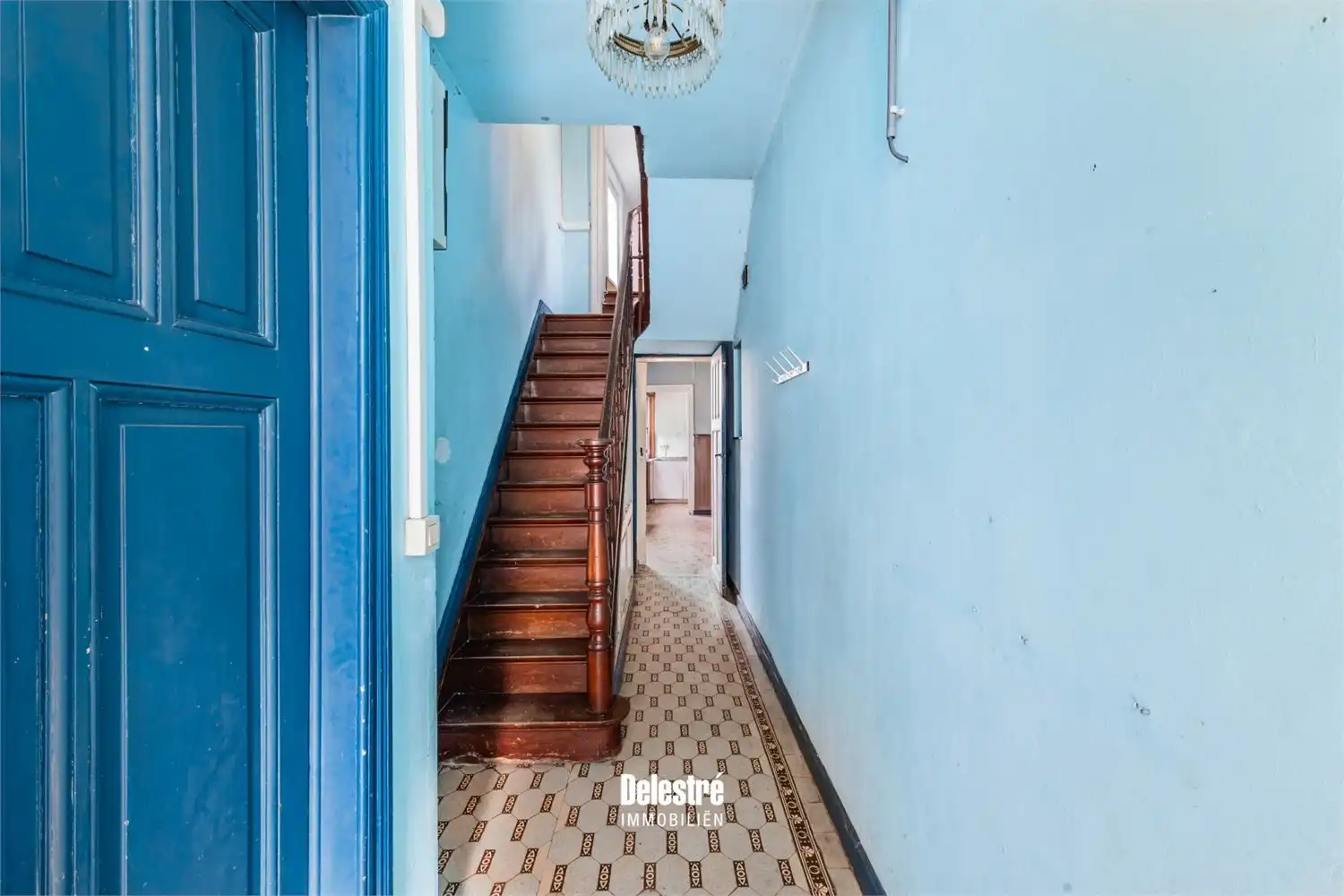 ** IN OPTIE ** RENOVATIEPAREL MET 4 SLAAPKAMERS, GARAGE EN ZALIGE TUIN WELLE foto 3