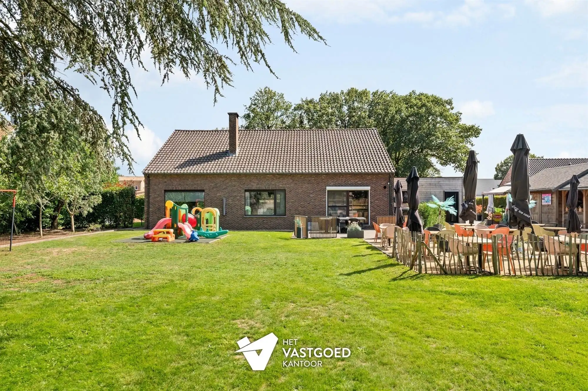 GOED DRAAIENDE HANDELSZAAK MET WOONST TE BALEN foto 41