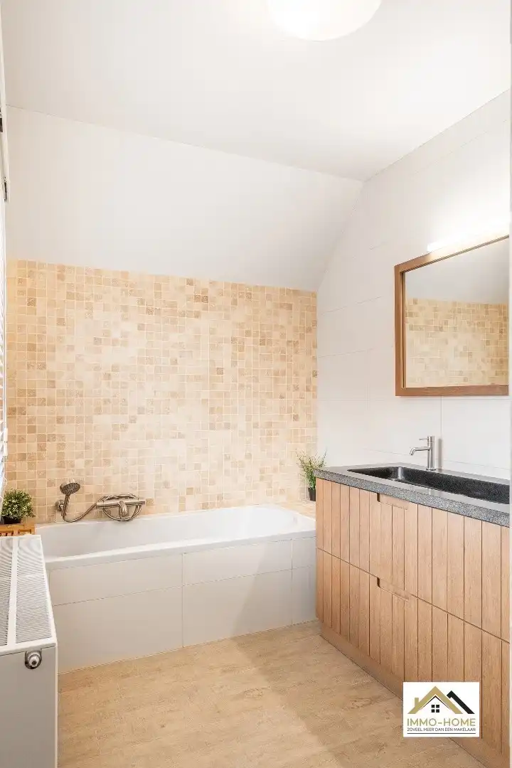 PRACHTIGE WONING IN LANDELIJKE STIJL  foto 15