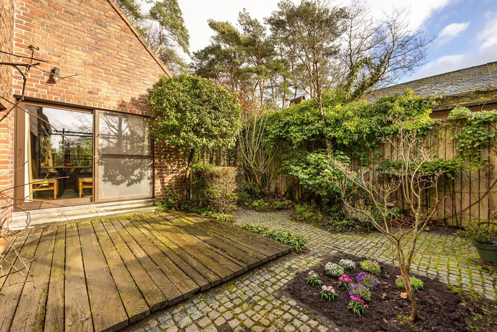 Instapklare open bebouwing met ruime tuin in een groene omgeving foto 25