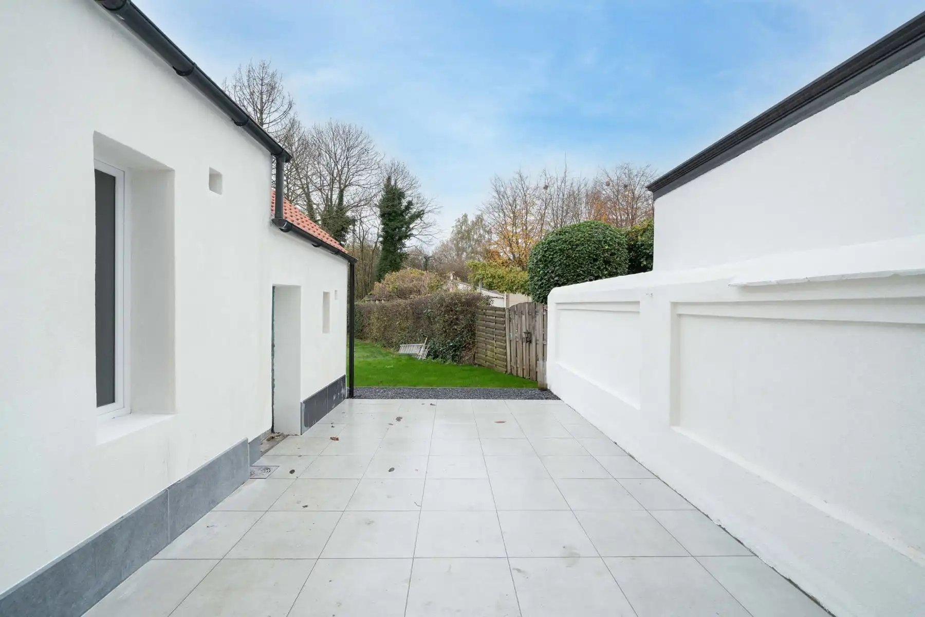 Karakteristieke HOB met 4 slpk in centrum Heist foto 23