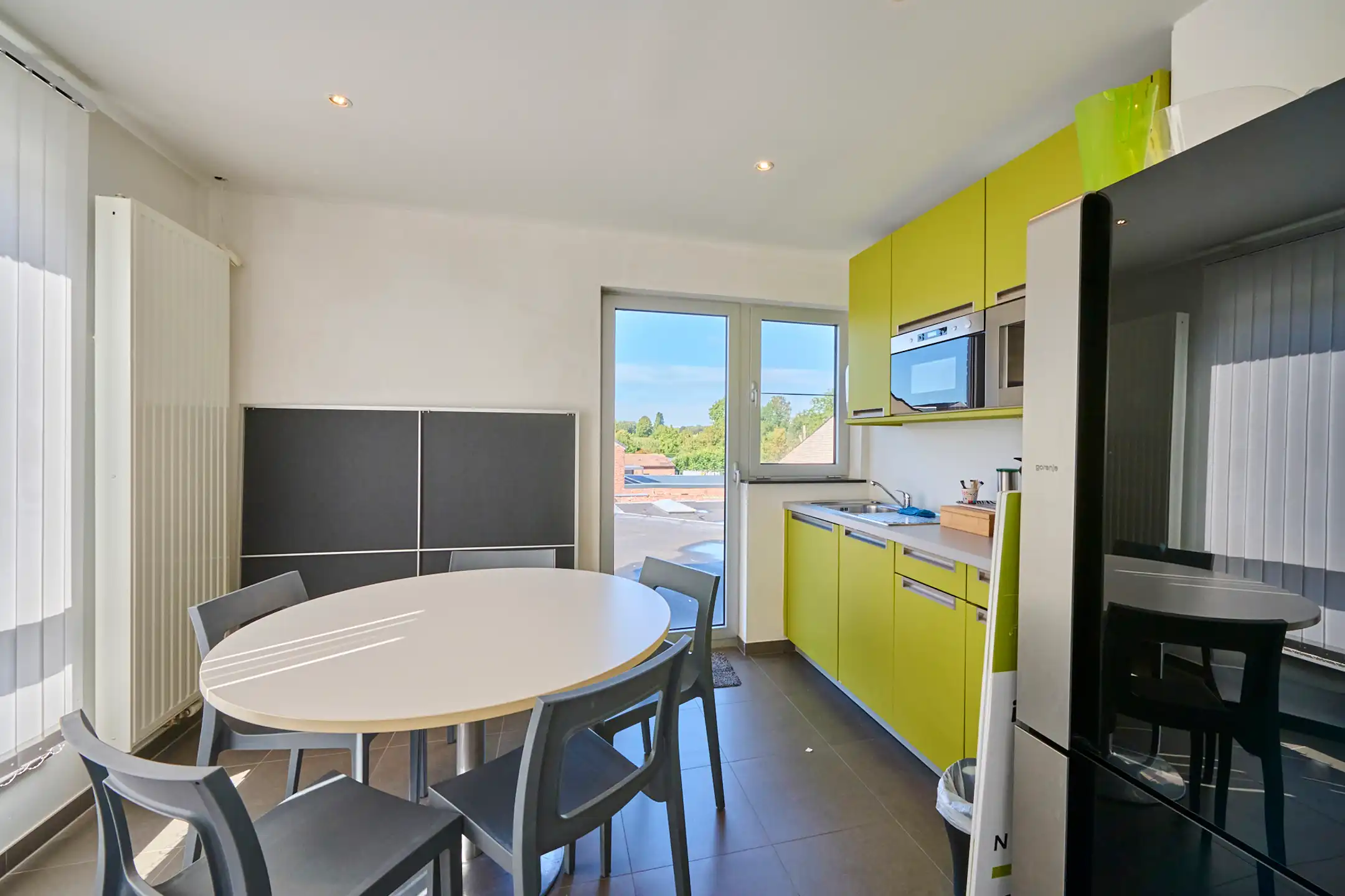 TE KOOP Tongeren - multifunctioneel gebouw met magazijn foto 8