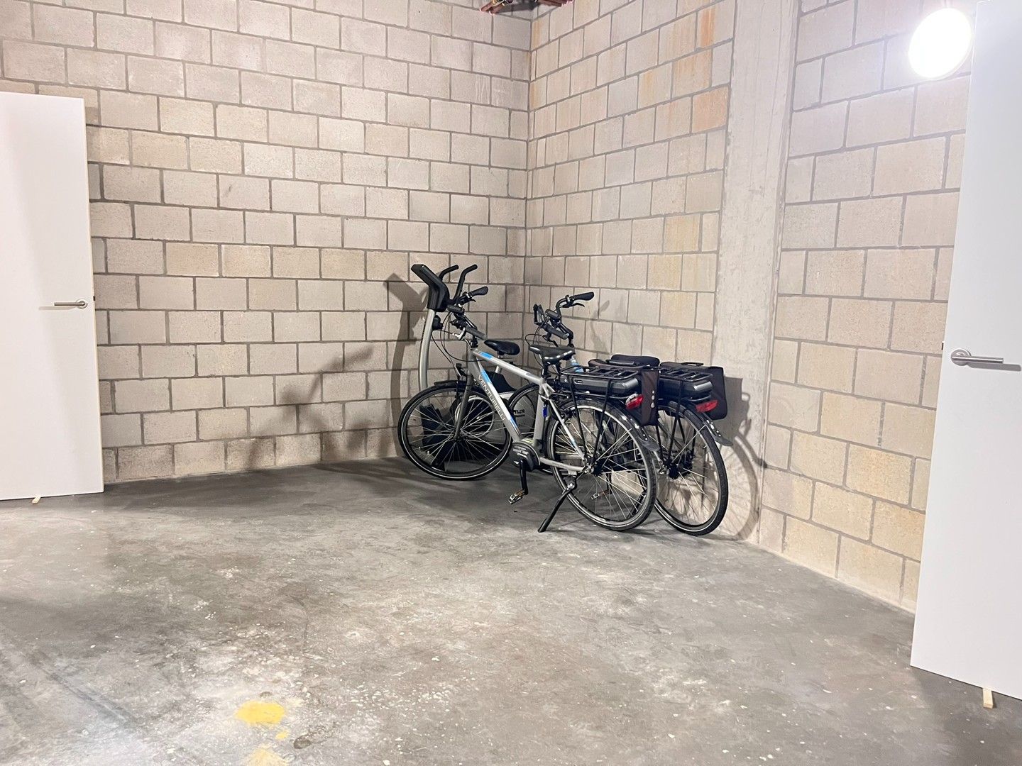 Nieuwbouw appartement met twee slaapkamers en ruim terras foto 22