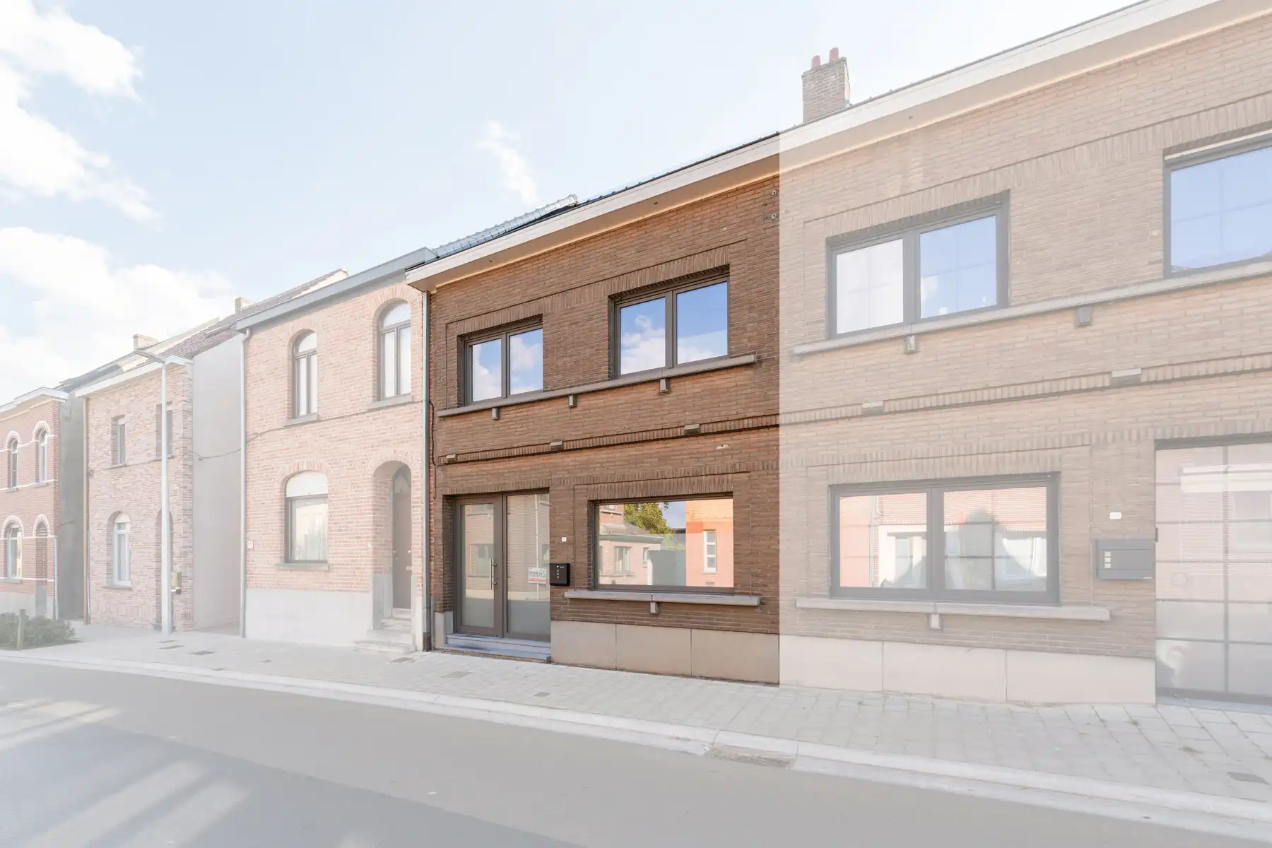 Instapklare energiezuinige woning in centrum Lede foto {{pictureIndex}}