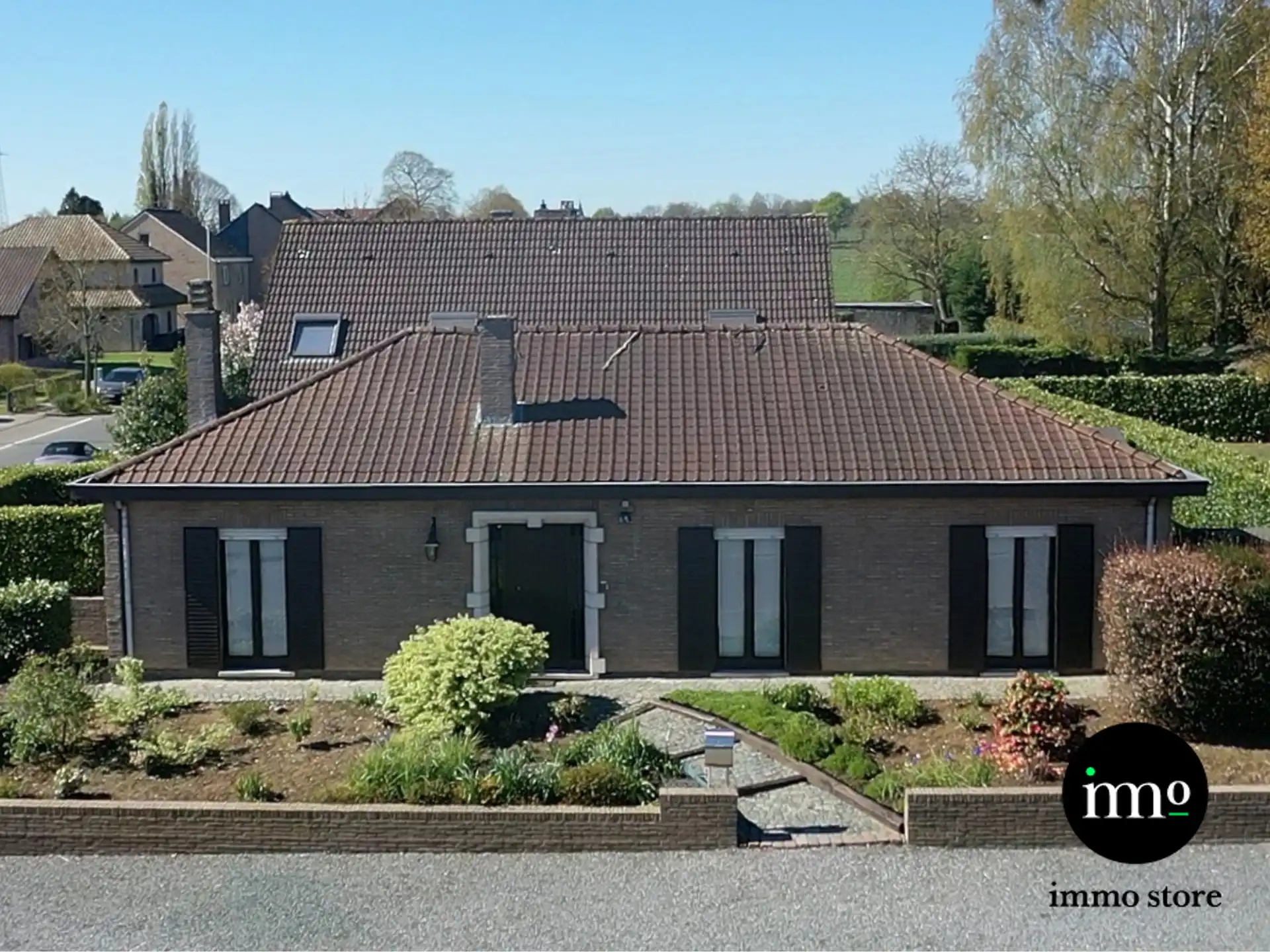 Charmante open bebouwing, bungalow, met veel potentieel! foto 2