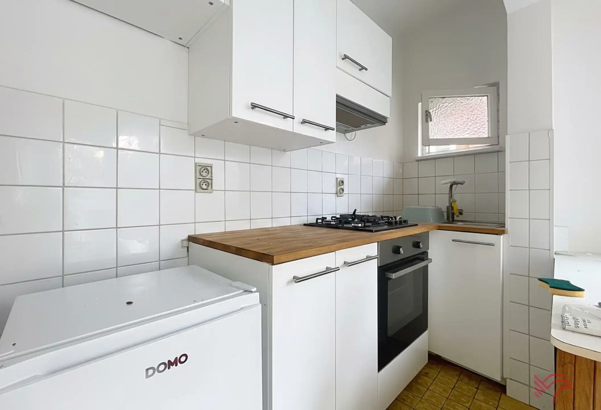 Ruime studio vlak bij Stéphanie foto 5