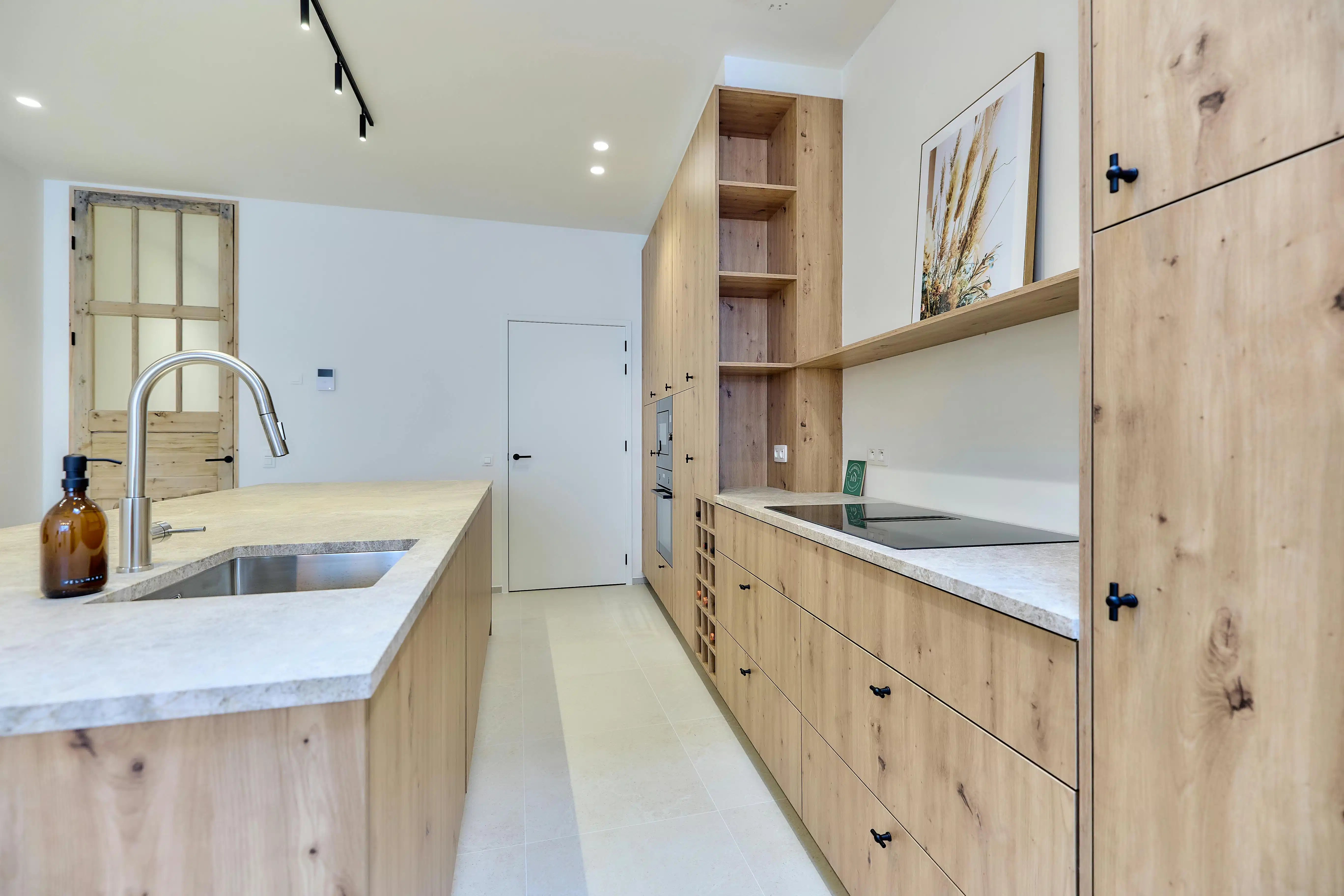 Uniek herenhuis MET LIFT foto 16