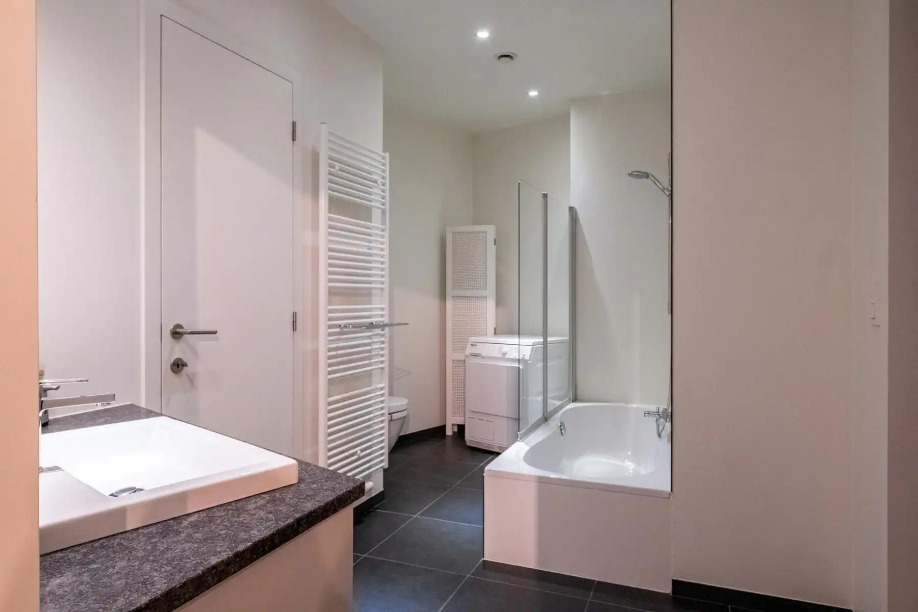 Modern duplex met 2 slk en super terras foto 9