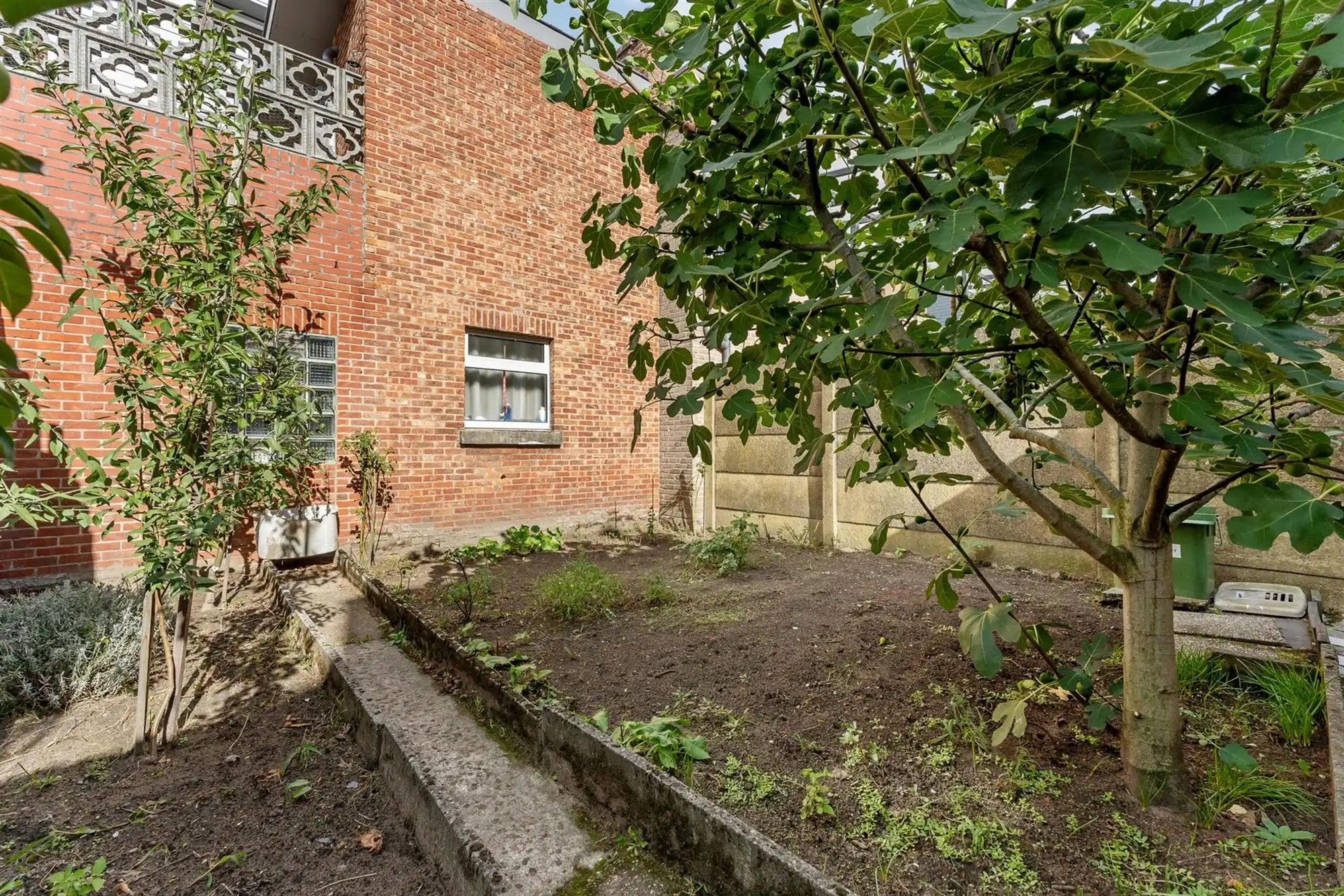 CENTRAAL GELEGEN WONING (197M²) MET 5 SLAAPKAMERS EN BUITENRUIMTE TE HASSELT CENTRUM foto 23