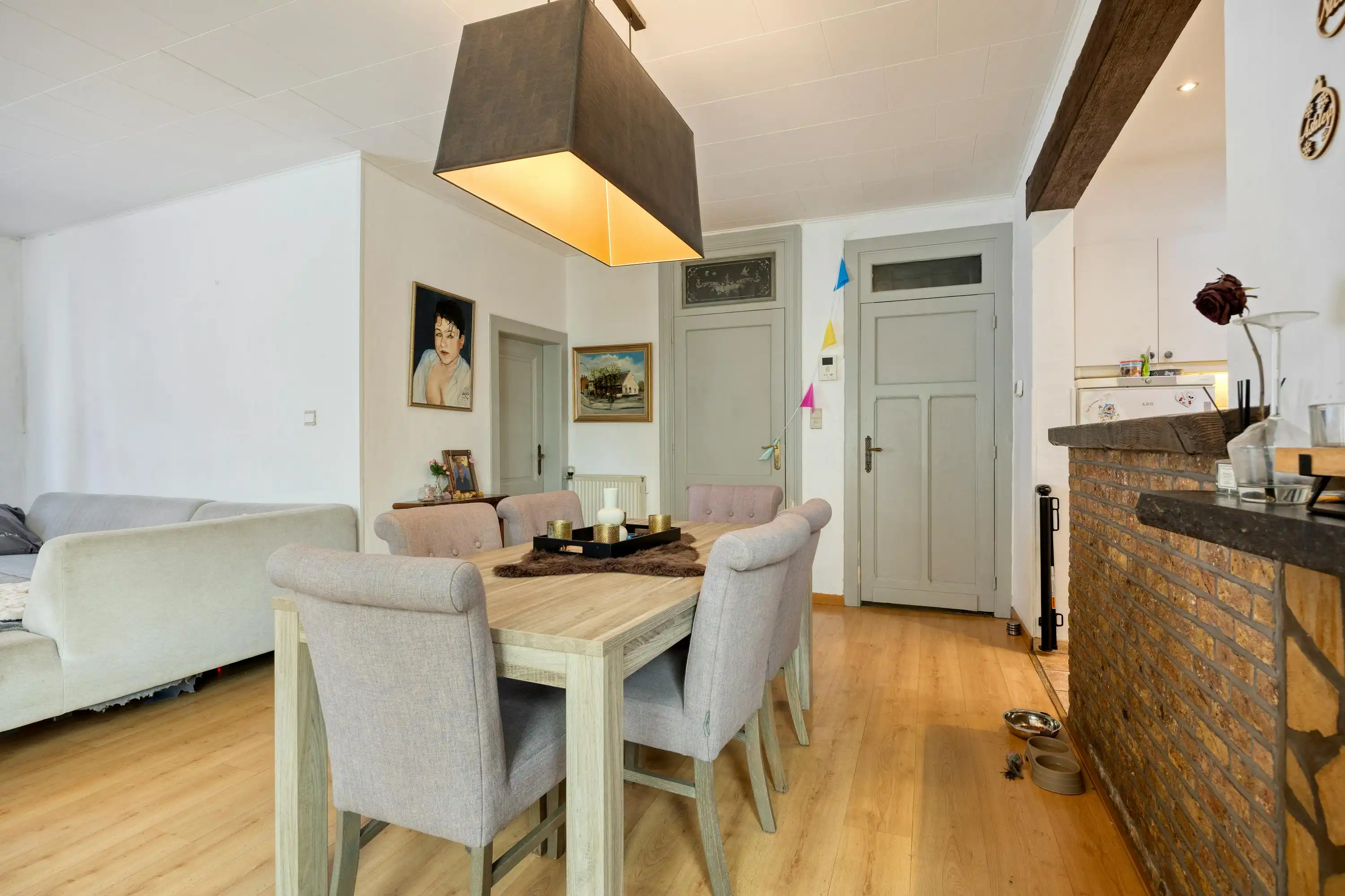 Uitzonderlijk ruime woning met garage te koop in centrum Wilrijk foto 6