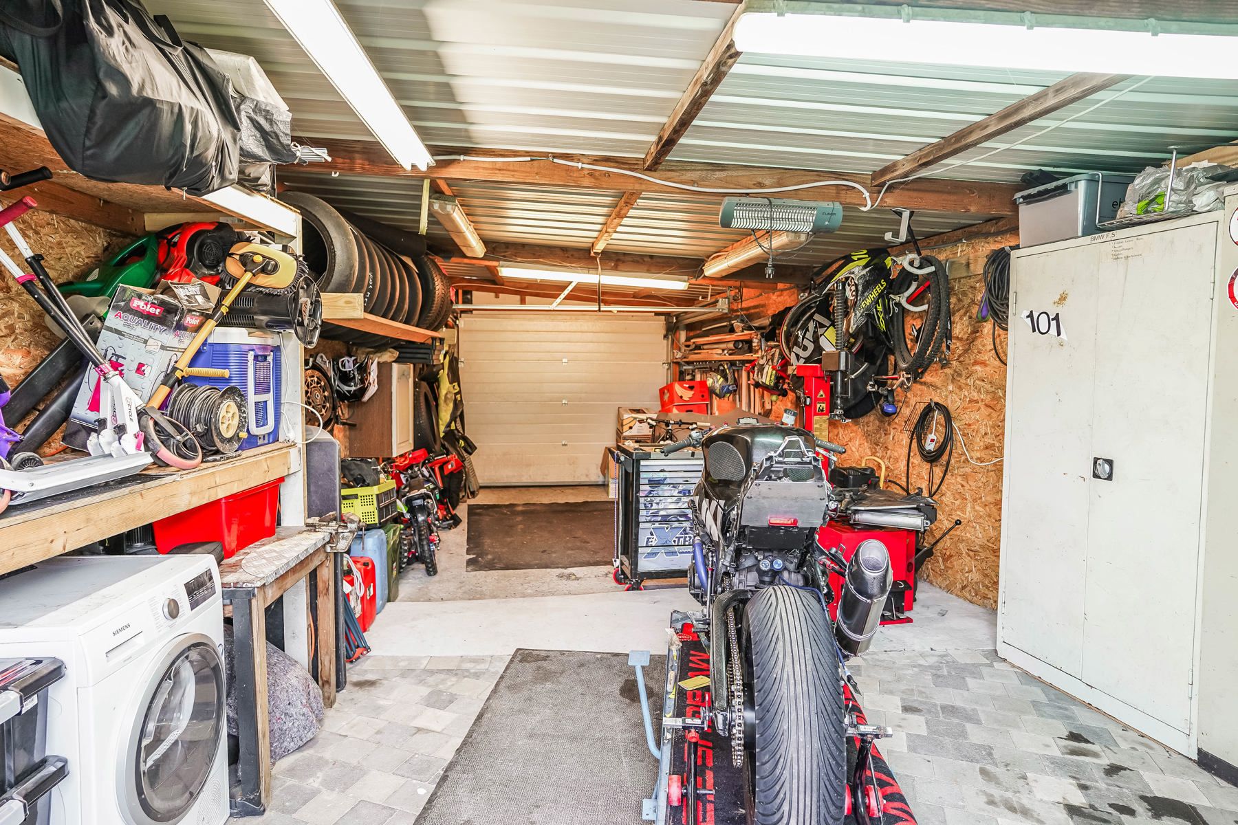 Perfect instapklare, volledig gerenoveerde woning met alle comfort te Kapelle-op-den-Bos foto 33