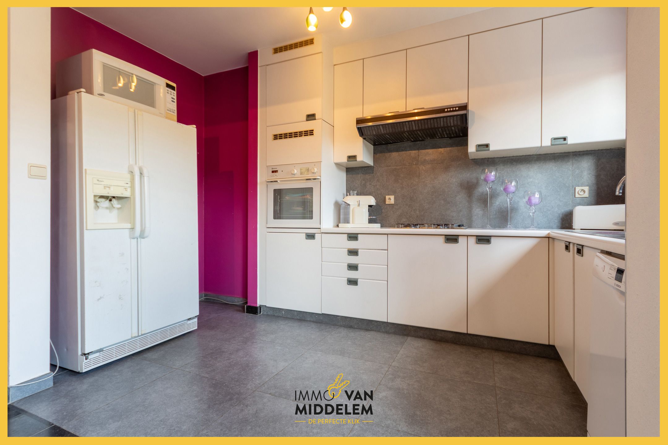 LICHTRIJKE GEZINSWONING MET 3 SLPK, BUREAU, GARAGE EN TUIN foto 10