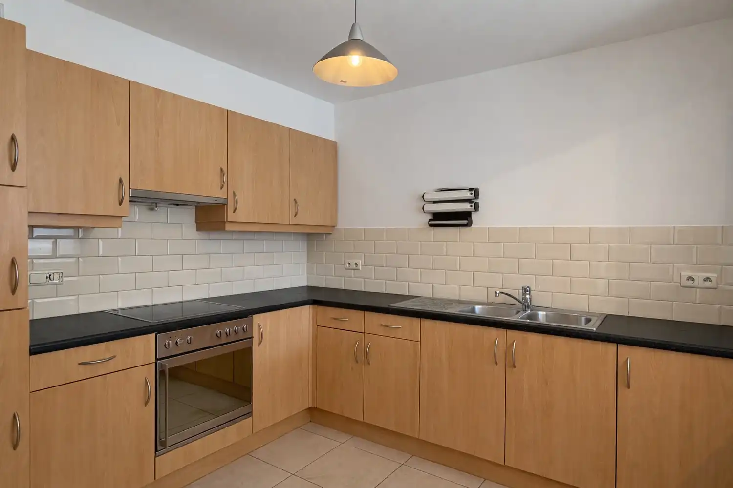 Instapklaar en energiezuinig ruim twee slaapkamer appartement in het centrum van Eke foto 10