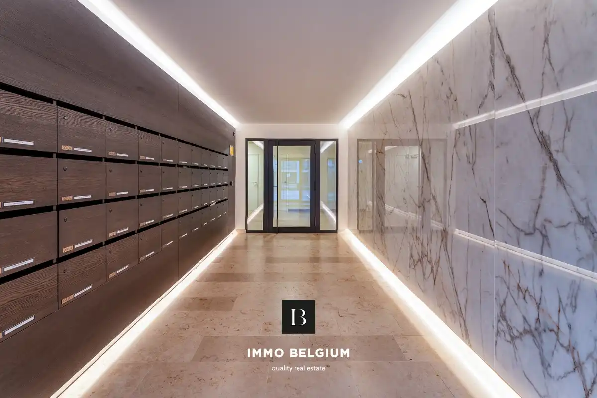 Gerenoveerd appartement/studio nabij de zeedijk van Mariakerke foto 14