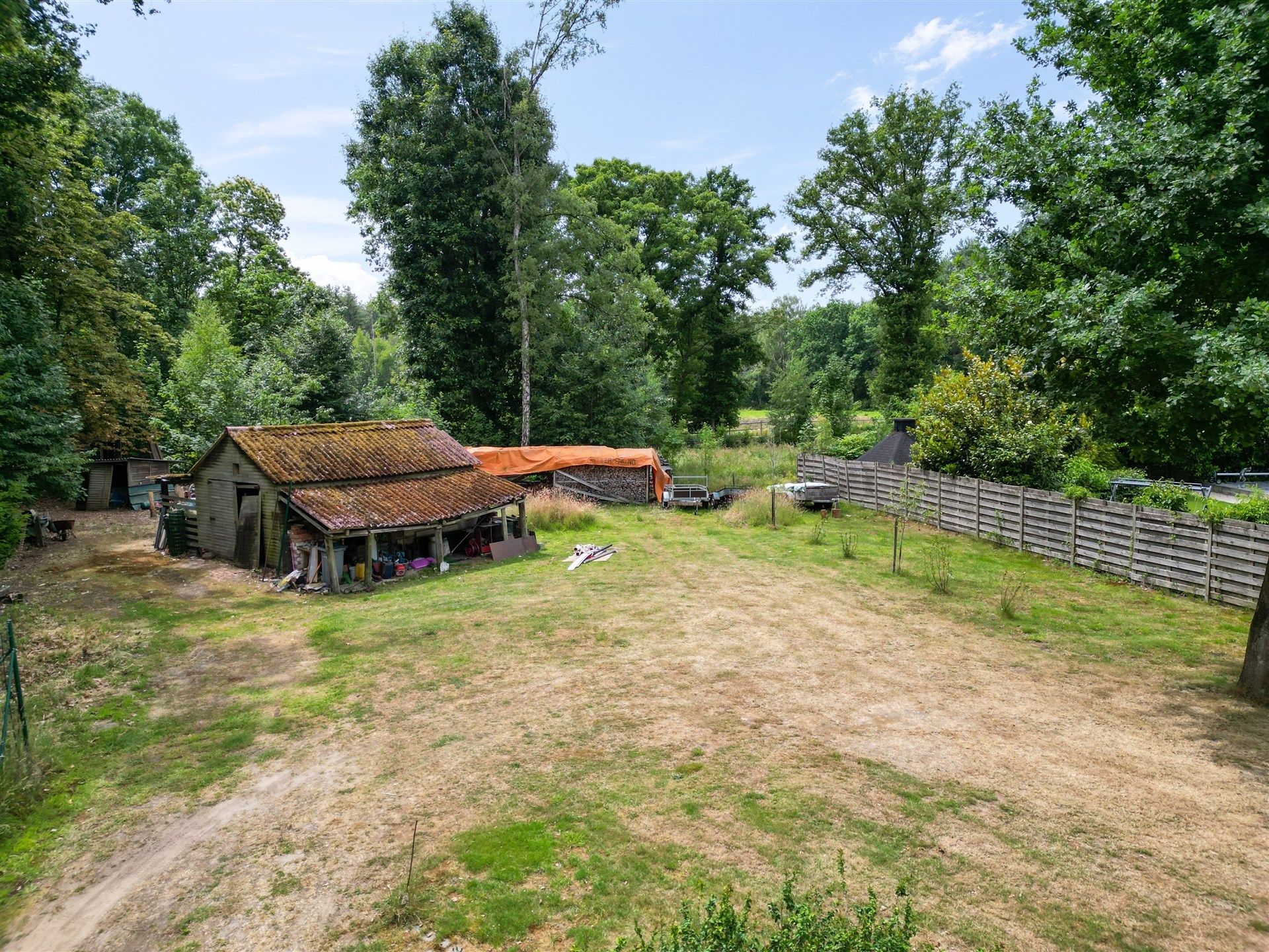 Open bebouwing -verder af te werken- op 3.237m² foto 4