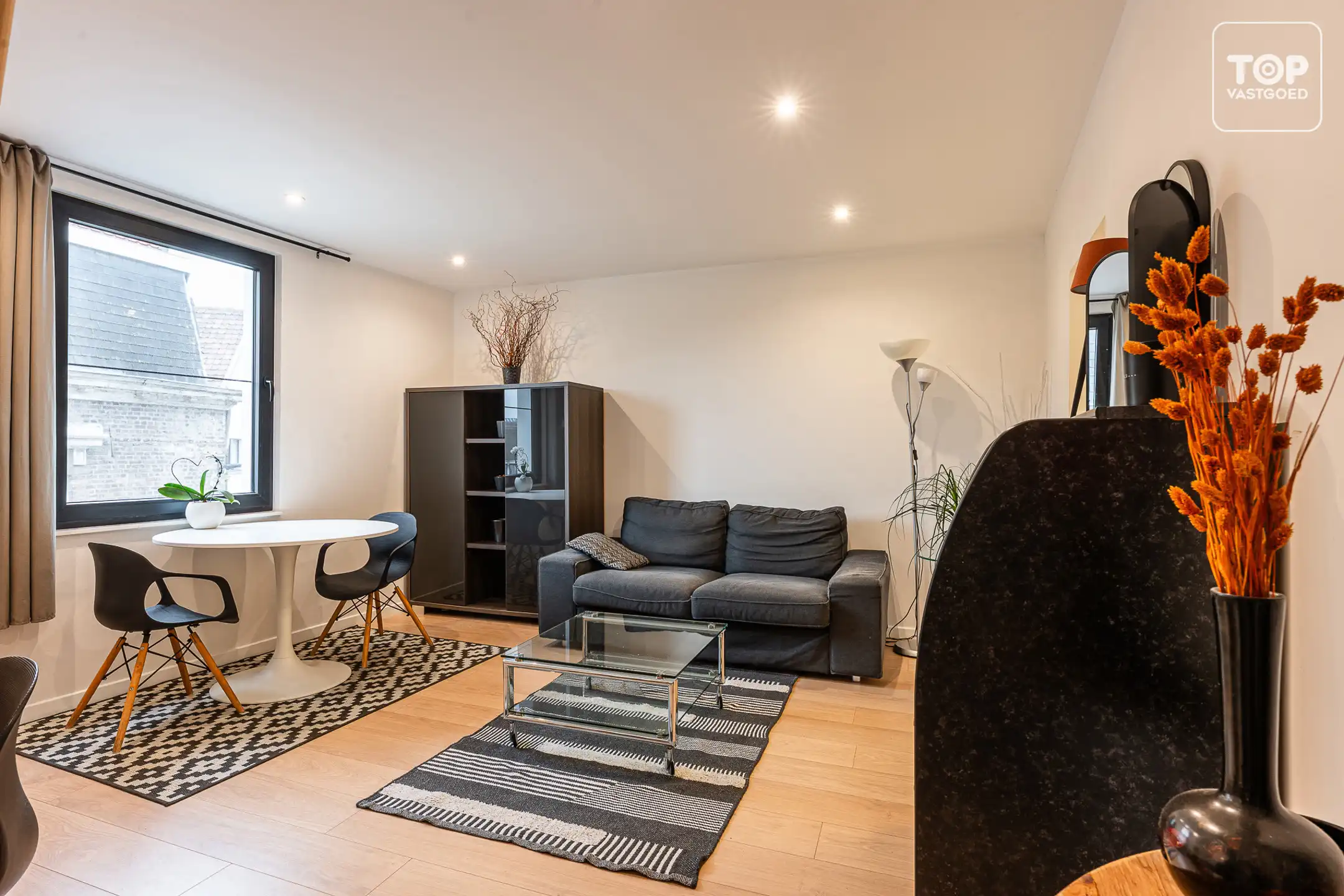 Energiezuinig duplex appartement vlakbij centrum Gent foto {{pictureIndex}}