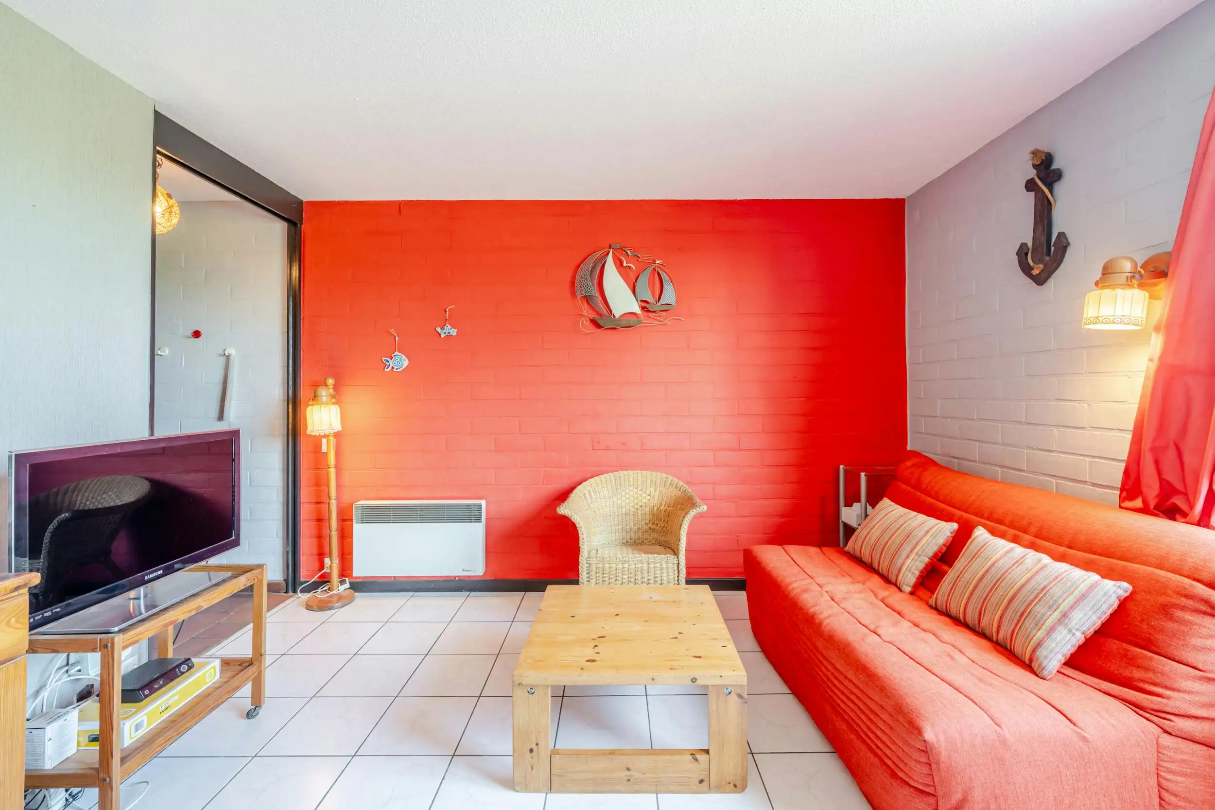 Lichtrijk appartement met één slaapkamer en slaaphoek foto 6